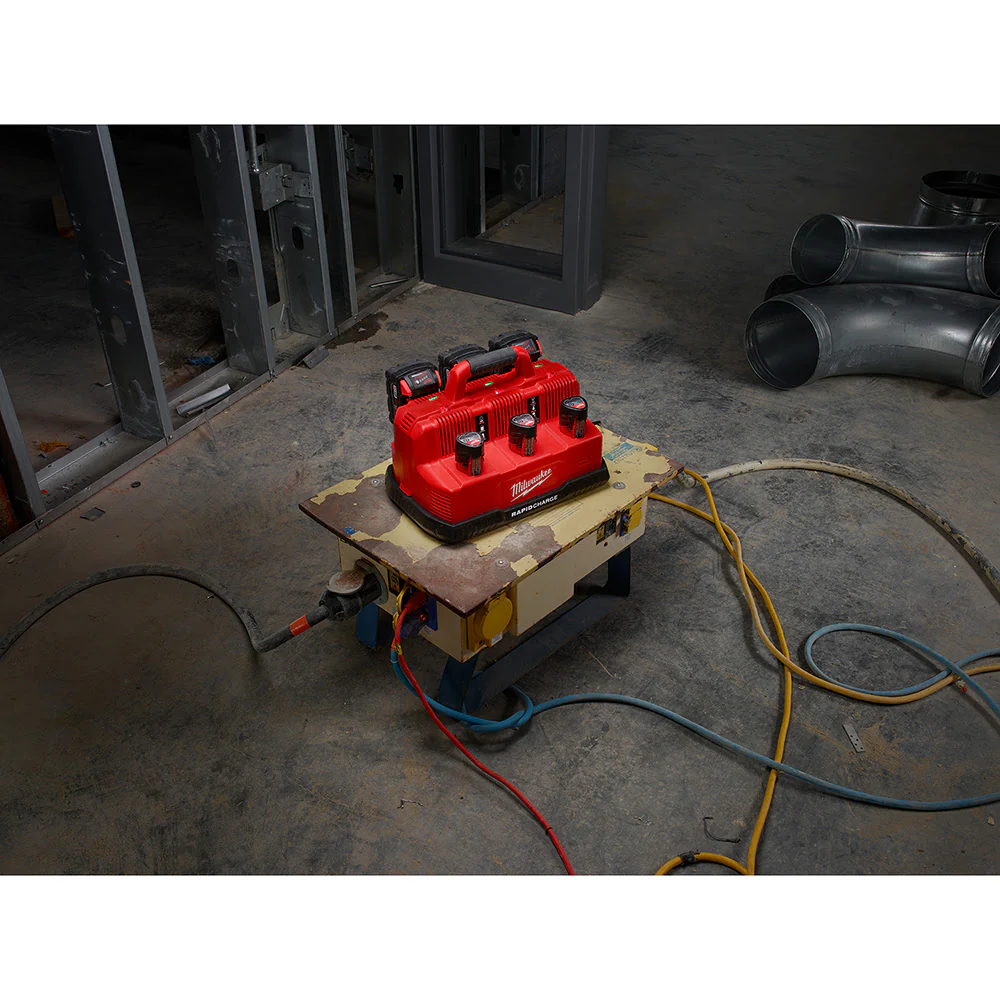 2025 Milwaukee 48-59-1807 M18 en M12 Snellader Station