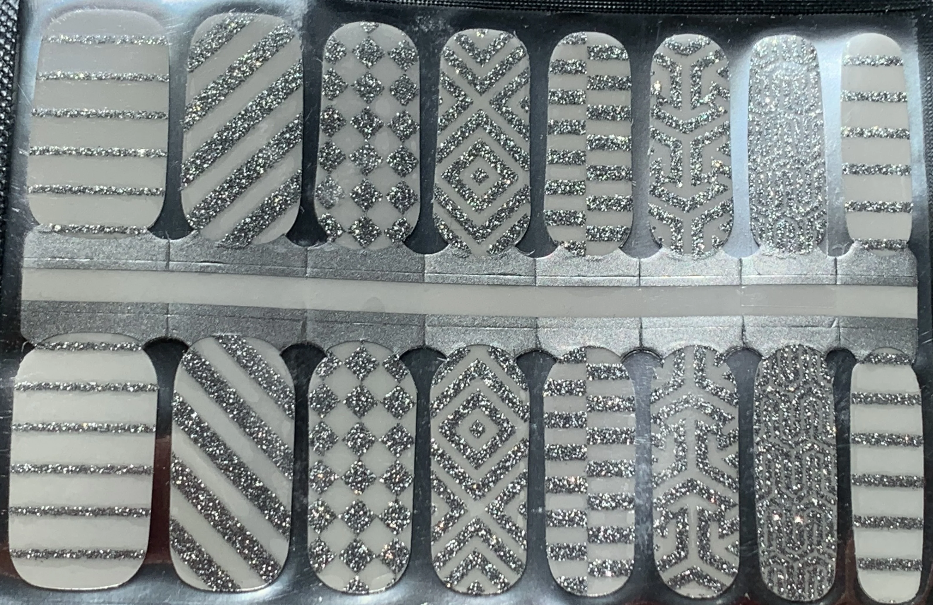 Silver Glitter Pattern (Transparent)