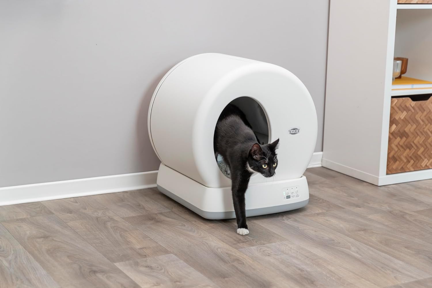 TRIXIE selbstreinigende Katzentoilette 53 x 55,5 x 52 cm – für anhaltende Sauberkeit – praktisches, elektrisches Katzenklo für Katzen ab 1,5 kg / 4 Monaten – leise & sicher - 40040