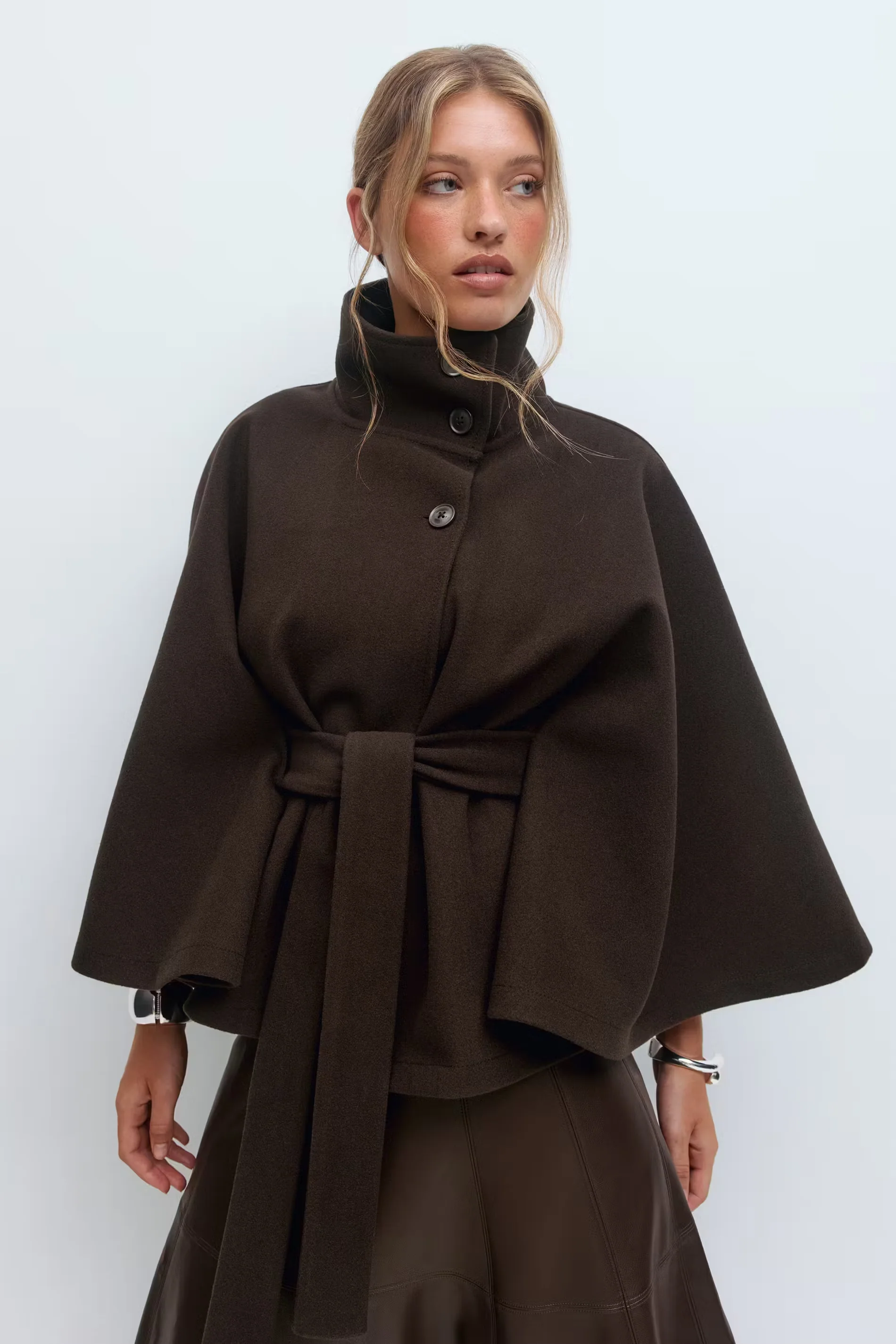 Eleganter Damenmantel mit G��rtel & hohem Kragen