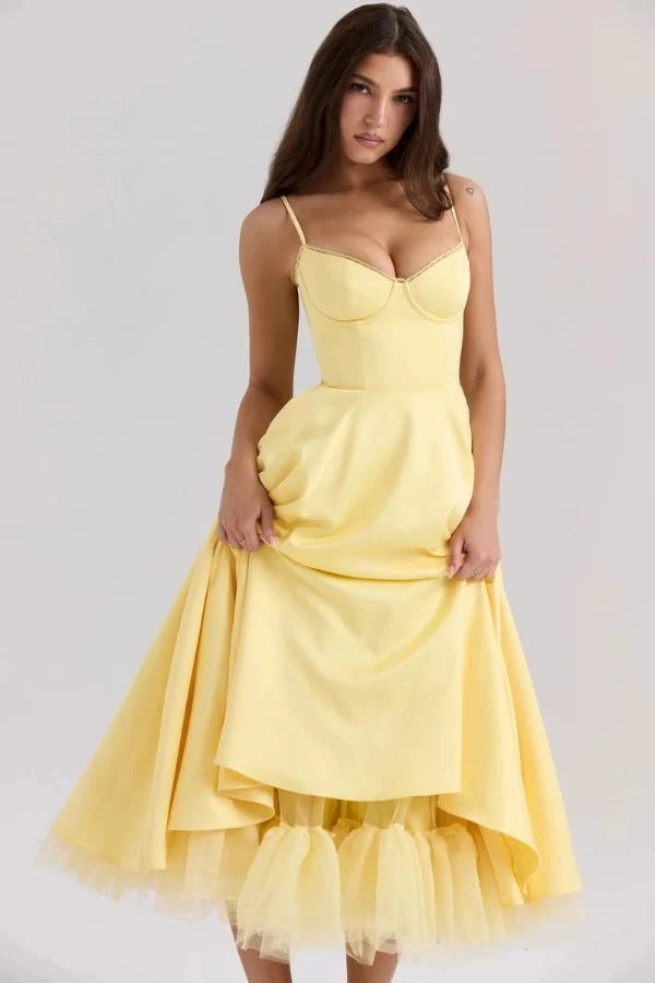 Elegantes Satin-Abendkleid mit T��ll