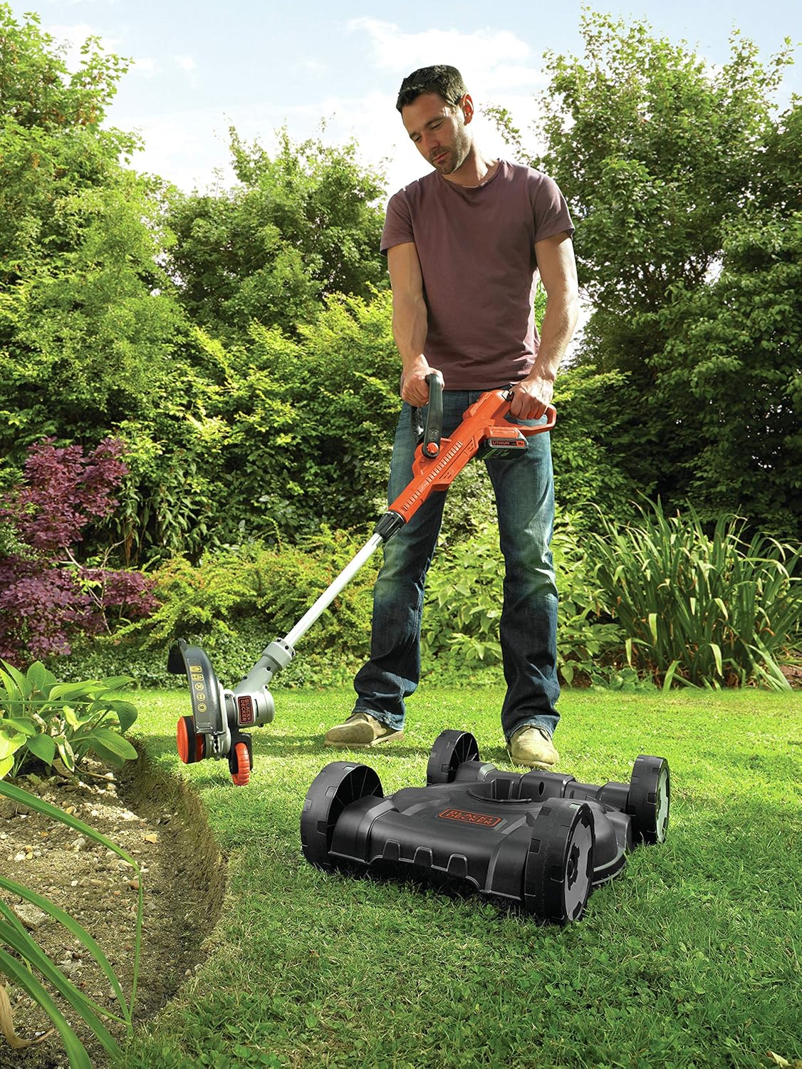 BLACK+DECKER 3-in-1 multi-trimmer set, accugrasmaaier en grastrimmer (18V 2,0Ah, speciaal voor kleine gazons en moeilijk terrein) STC1820CM