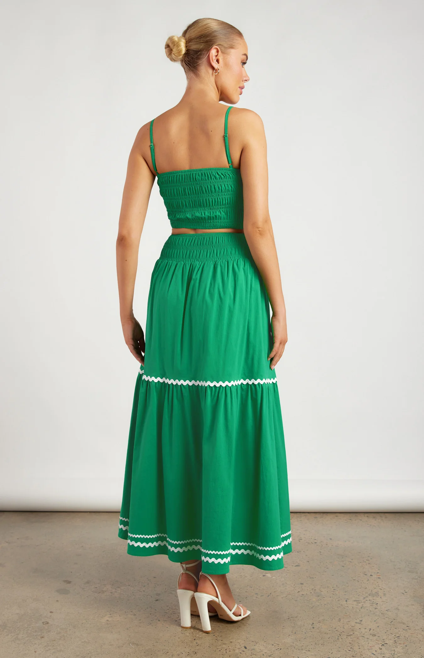 Contrast Wave Trim Shirred Detail Set with Top and Skirt