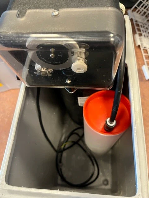 Kinetico blødgøringsanlæg (brugt).