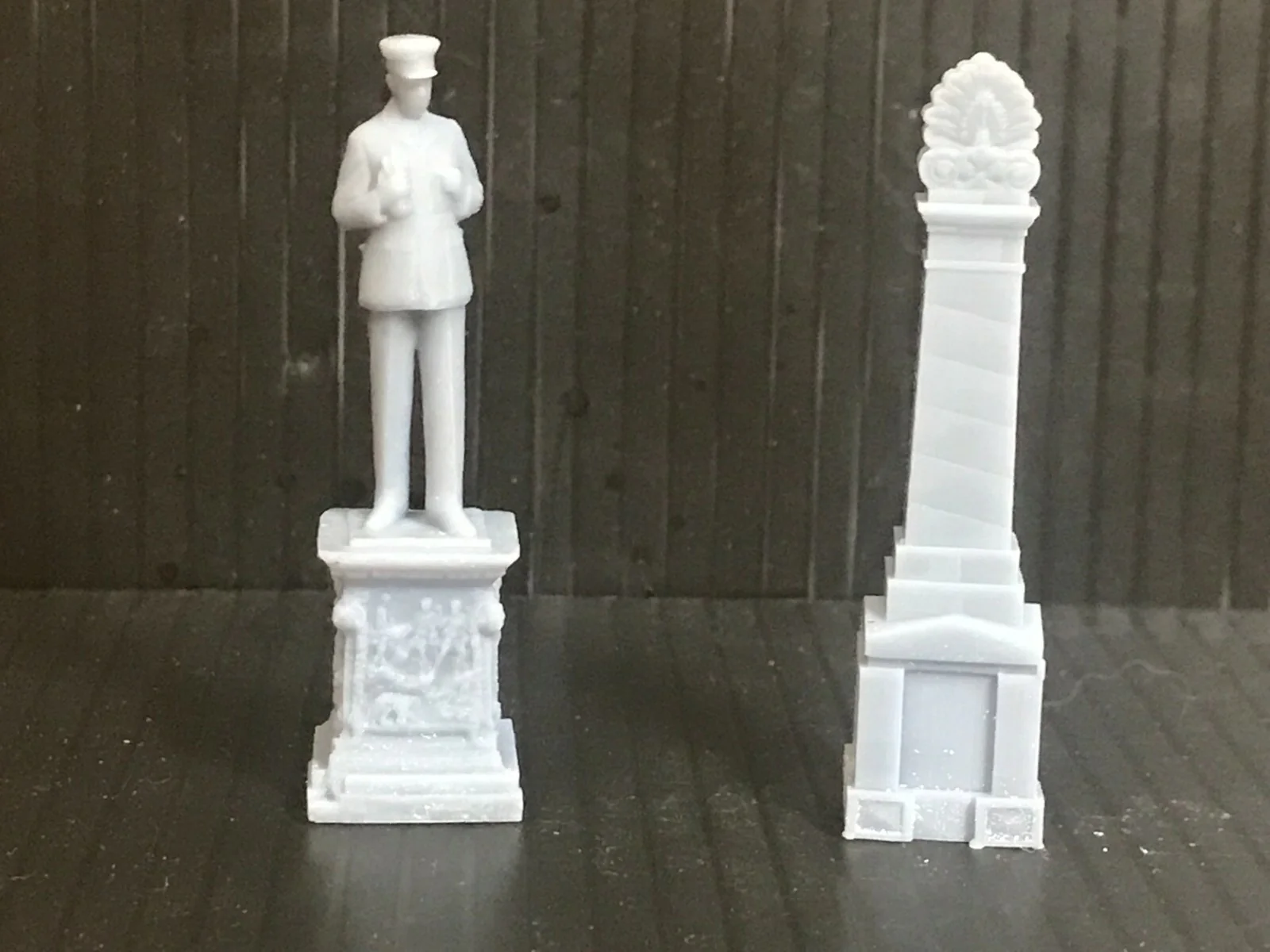 00 H0 gauge war memorial (2) for model railway scenery - also OO9