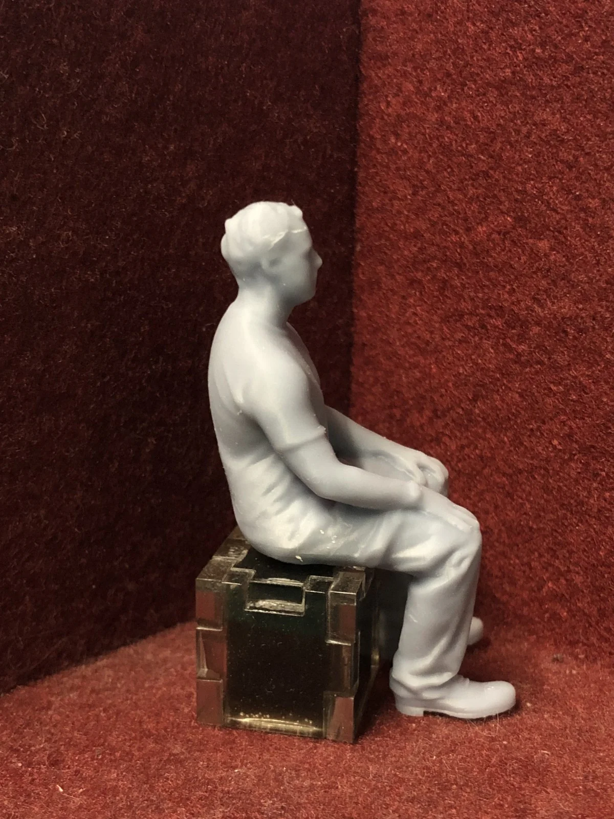 G-Scale Seated figure - 3D scan of a real person - MD086 (also GN15)