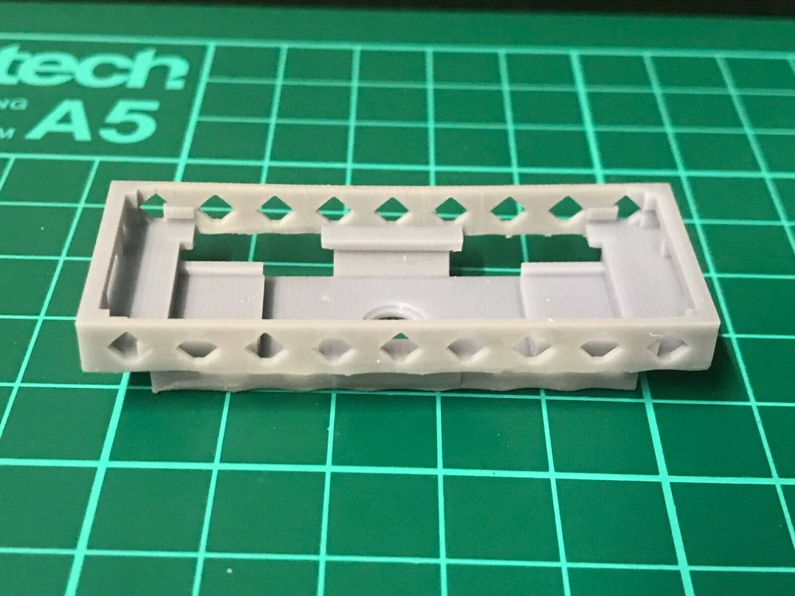 OO gauge Wickham Armoured train - Vietnam era with static display option