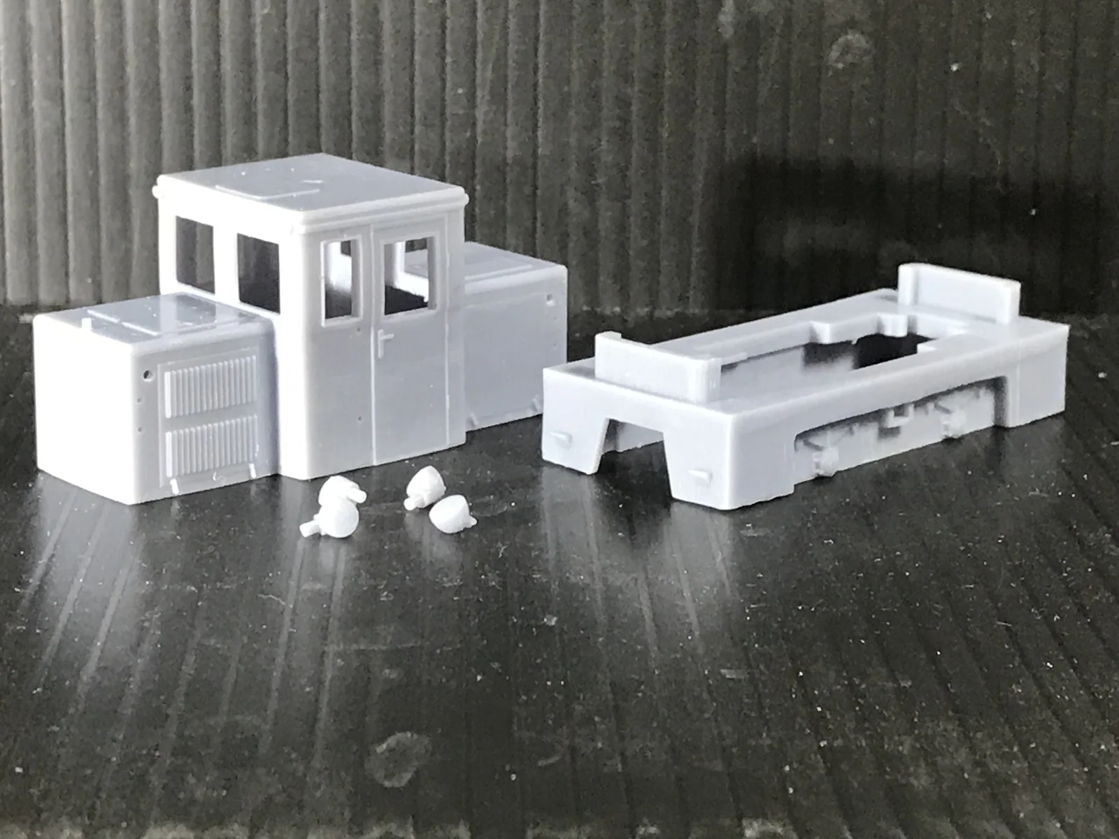 OO9 009 Hungarian Forestry Diesel Narrow Gauge Locomotive Body For KATO 109