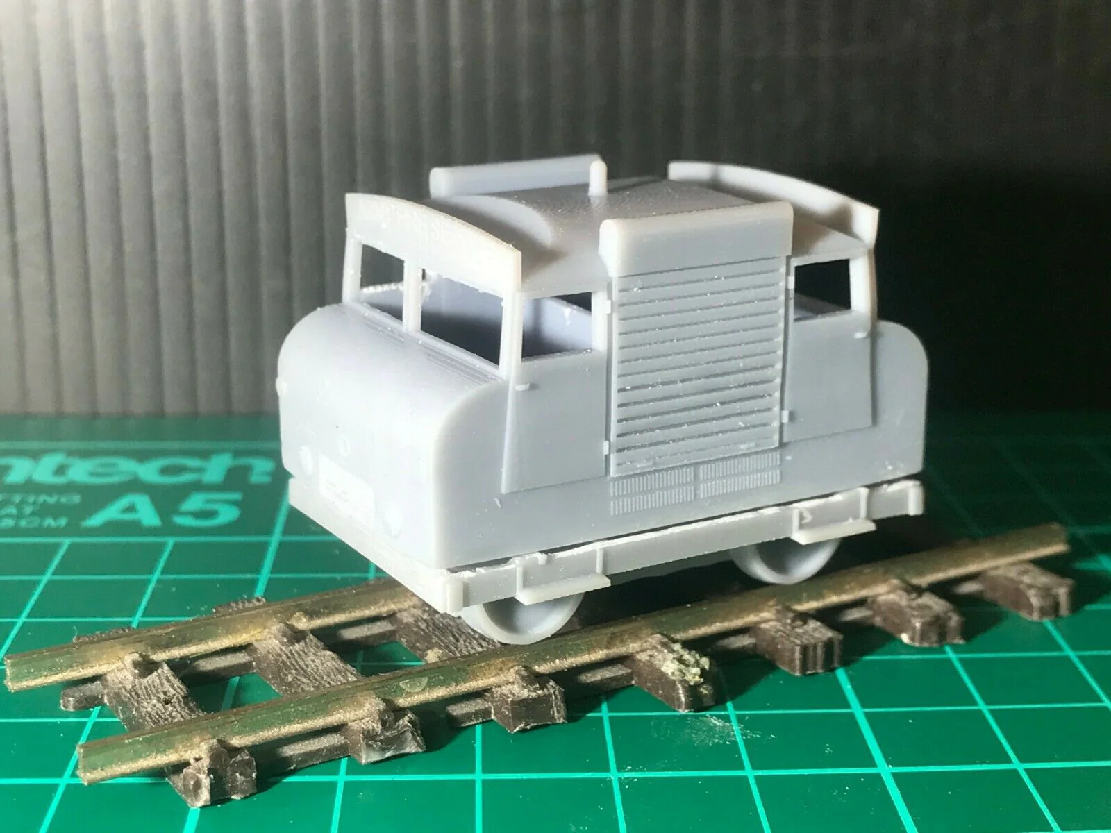 OO Wickham Fire Tender with a static display option