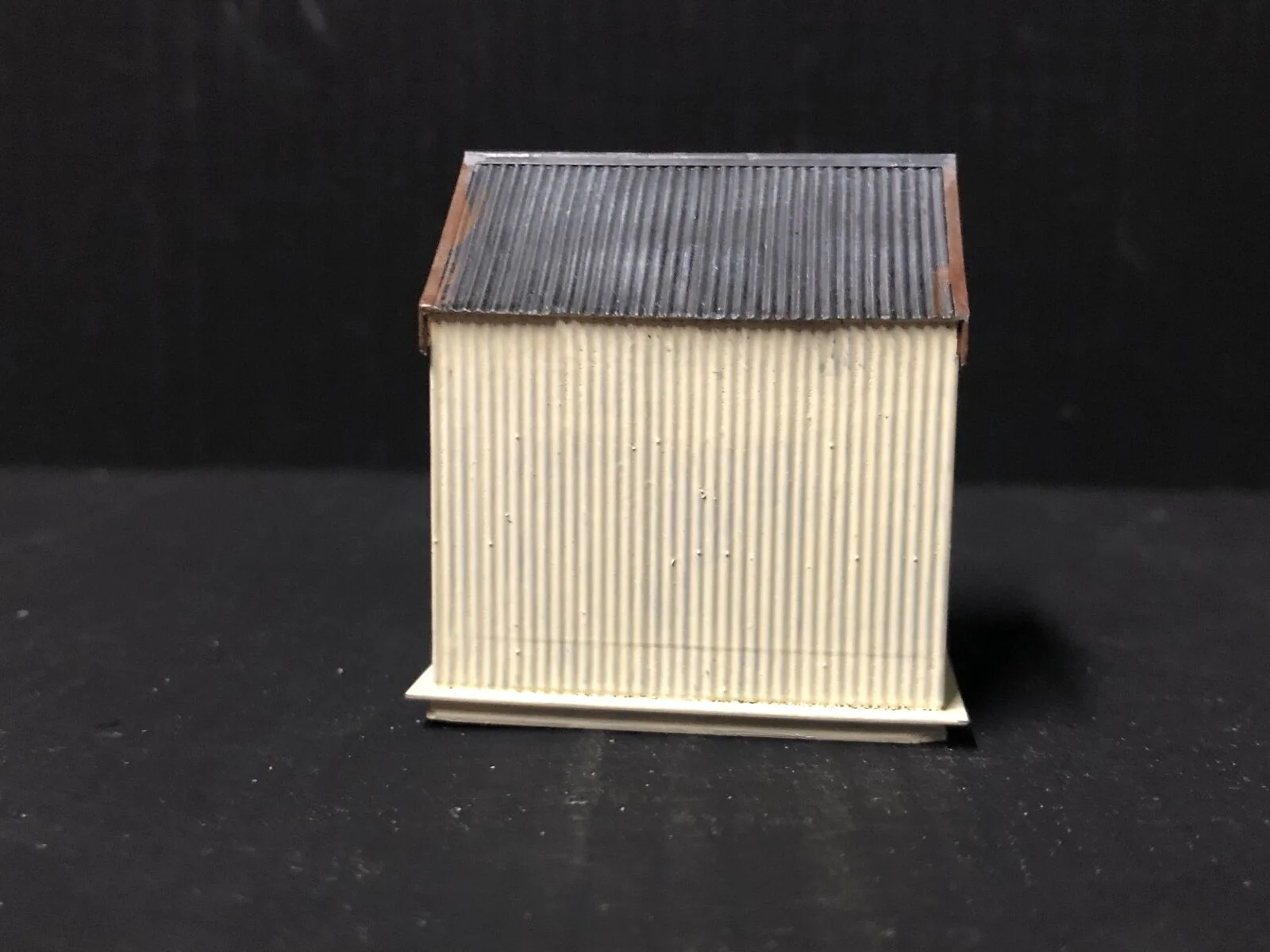 OO Gauge (OO9) Station Halt based on the Sylfaen halt