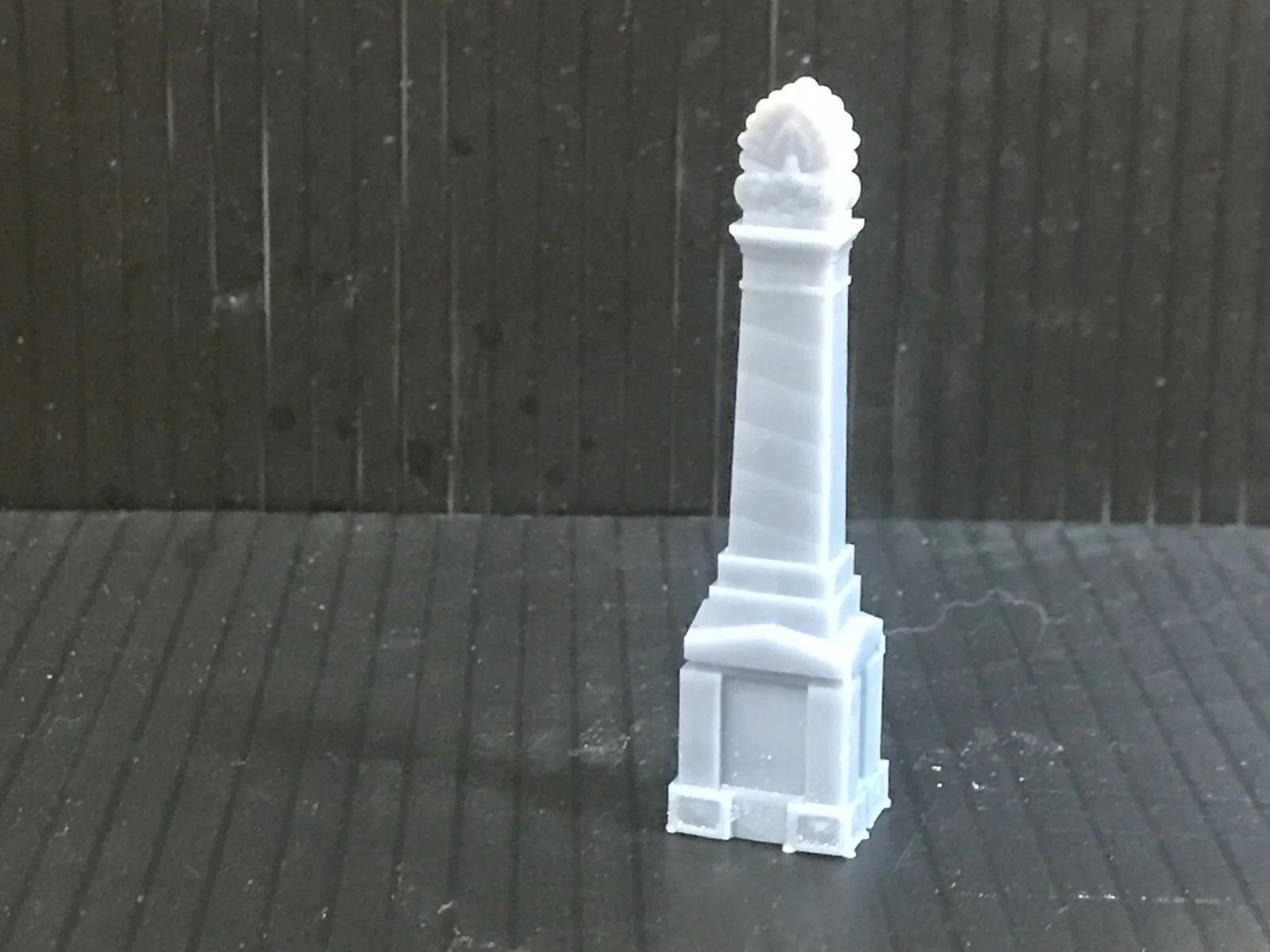 00 H0 gauge war memorial (2) for model railway scenery - also OO9