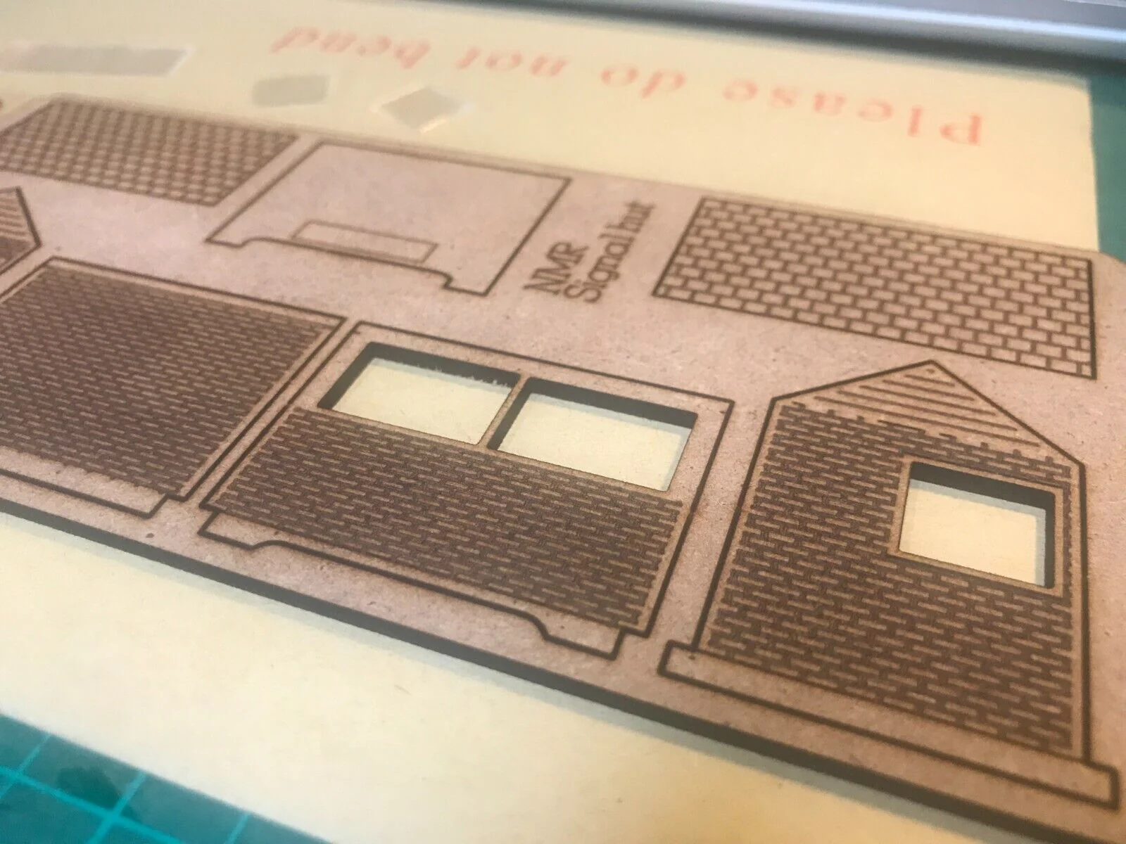 Ground level signal box - OO9/OO/HO Country or Small Goods yard