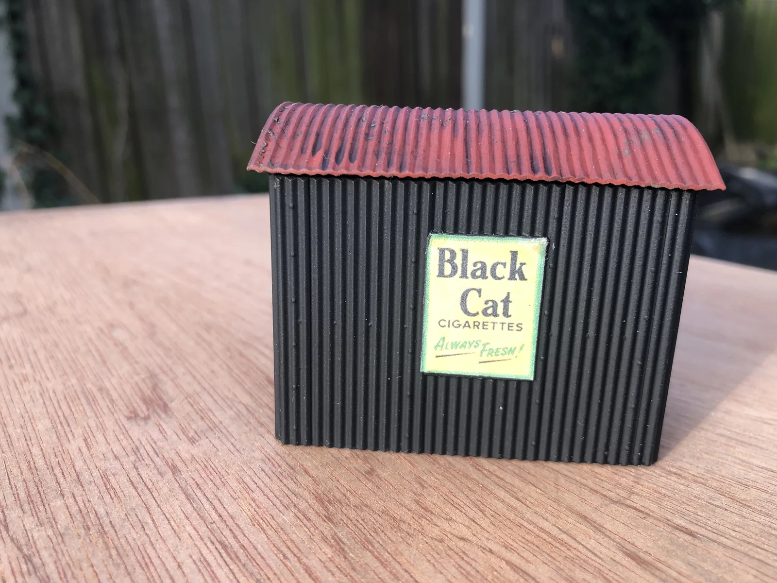 Lamp hut with glazing - O Gauge/O-16.5 based on Buckfastleigh building