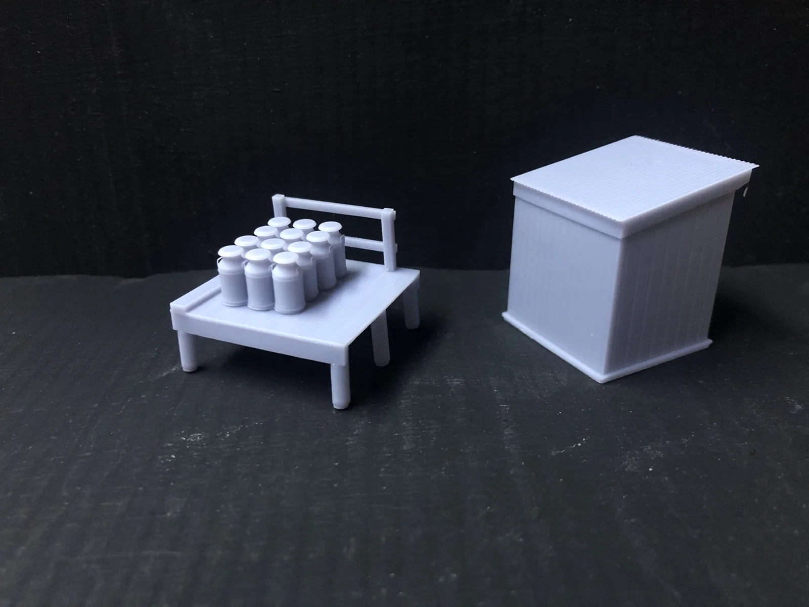 Ebdon Lane Halt and Milk Stand along with 12 Milk Churns - OO9/OO/HO