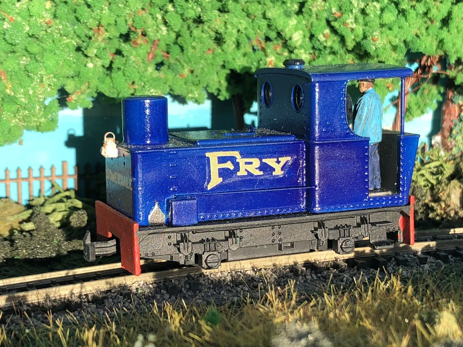 OO9/009 100 HP Sentinel Steam (Fry) Locomotive fits the Kato chassis 11-109