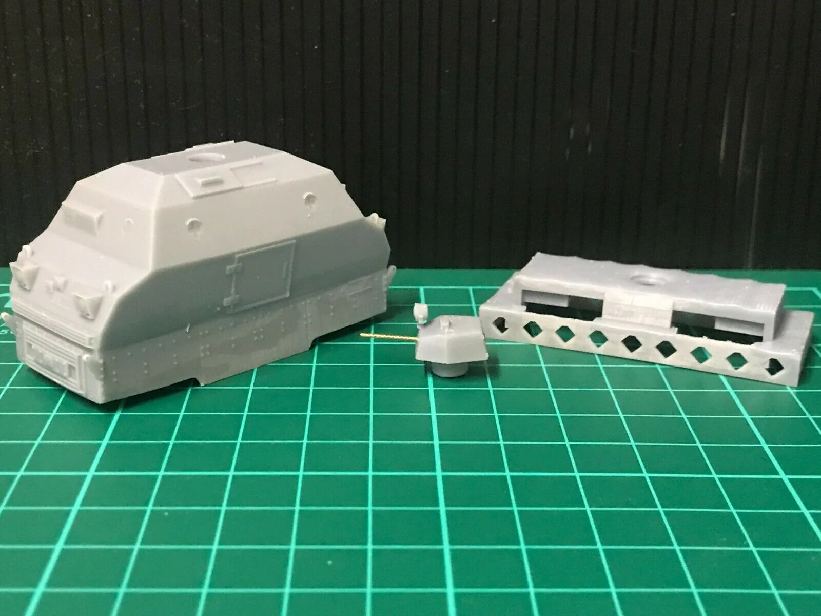 OO gauge Wickham Armoured train - Vietnam era with static display option