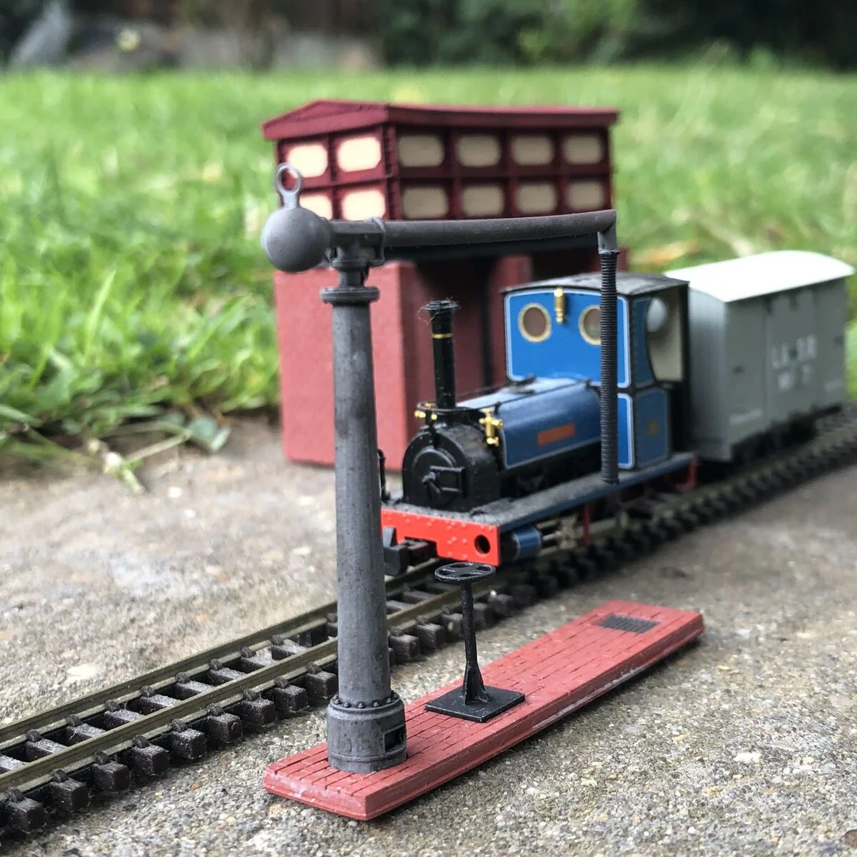 OO GAUGE (OO9) GER/LNER WATER CRANE KIT , based on Weybourne Station