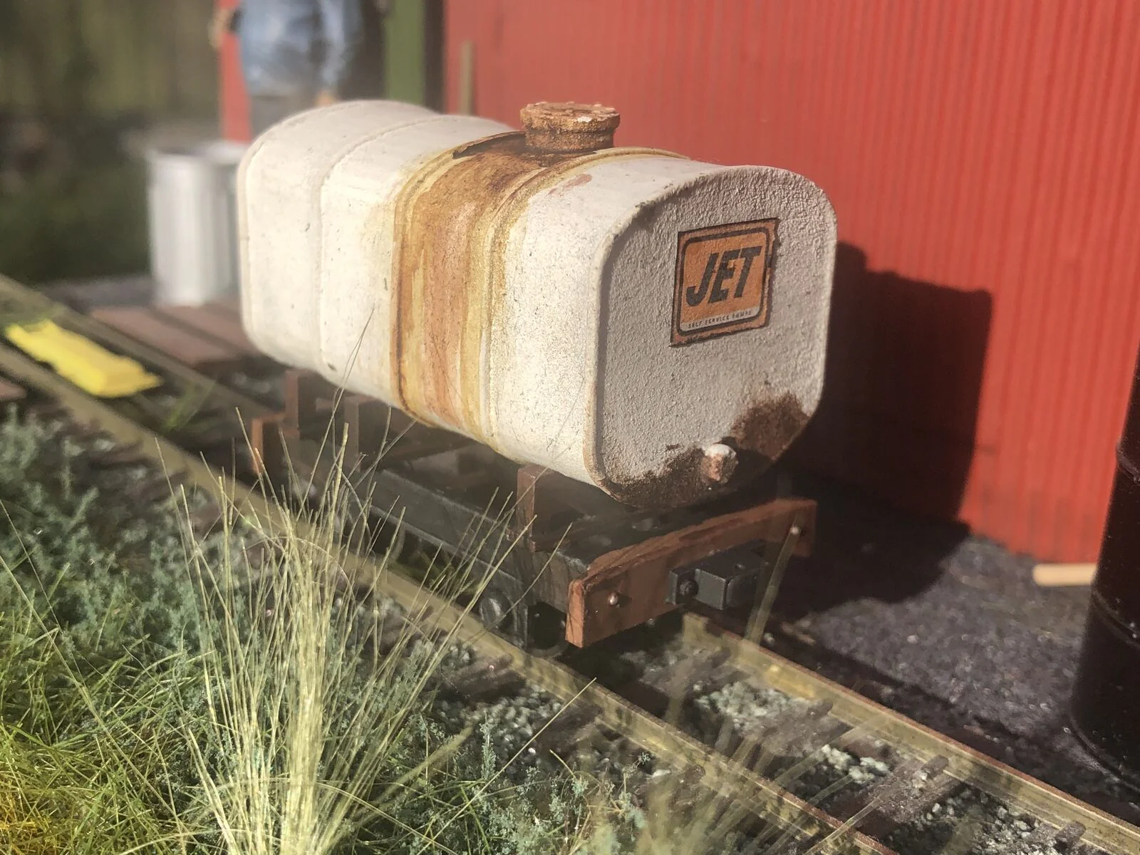 Gn15 Narrow Gauge Diesel Tanker wagon - with wheels