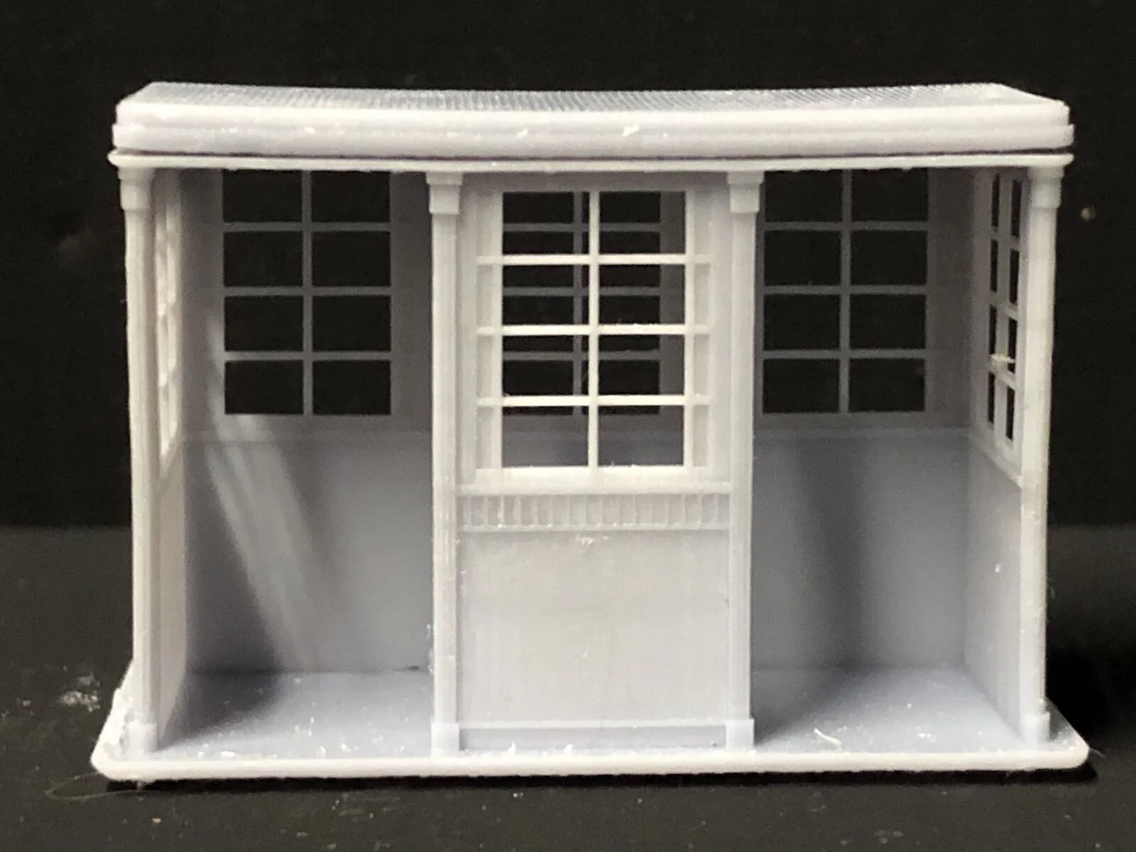 Iron type 2 Bus Shelter with bus flag - OO9/OO/HO