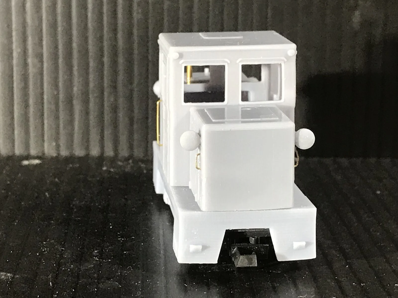 OO9 009 Hungarian Forestry Diesel Narrow Gauge Locomotive Body For KATO 109