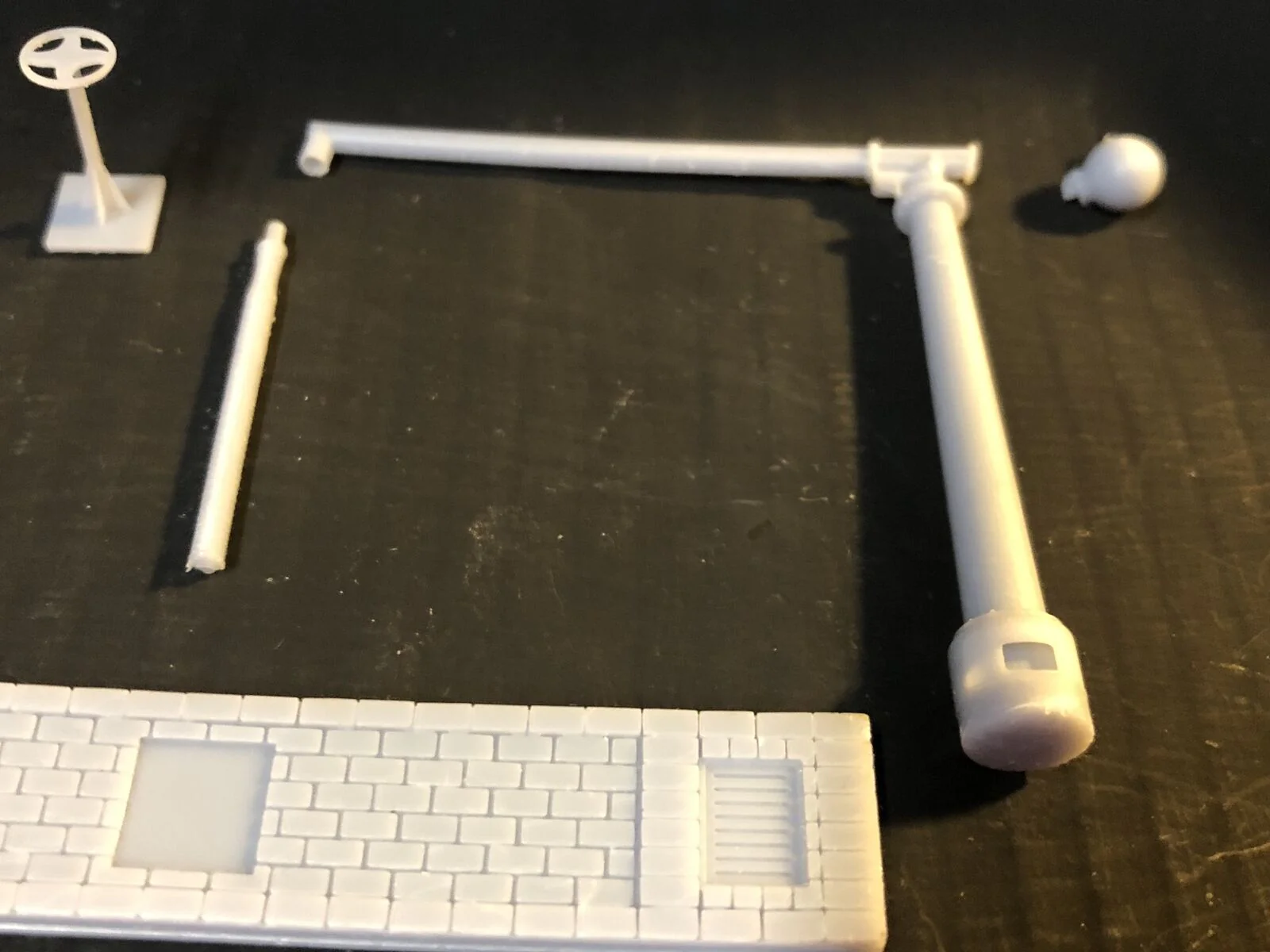 OO GAUGE (OO9) GER/LNER WATER CRANE KIT , based on Weybourne Station