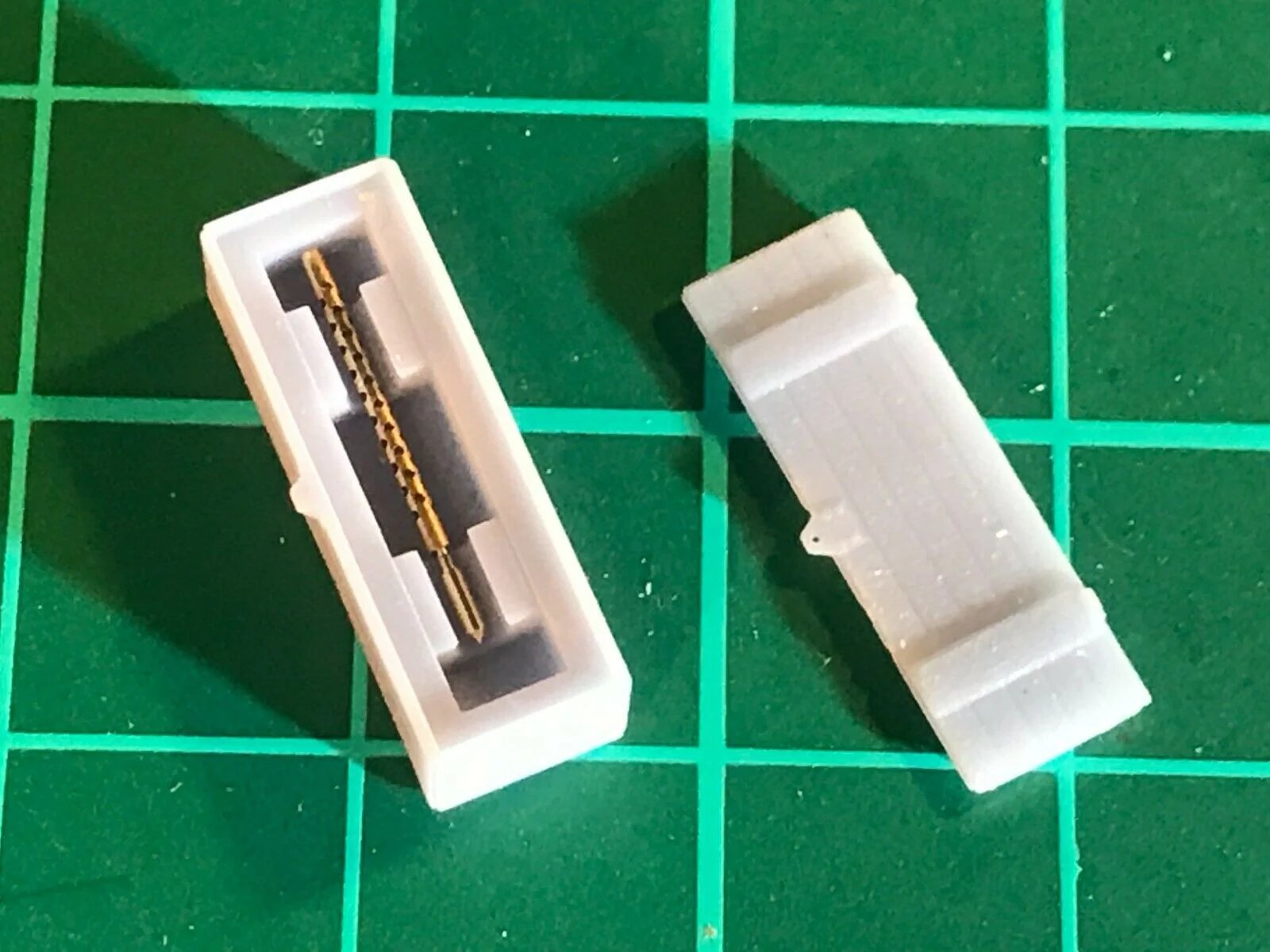 OO gauge Wickham Armoured train - Vietnam era with static display option