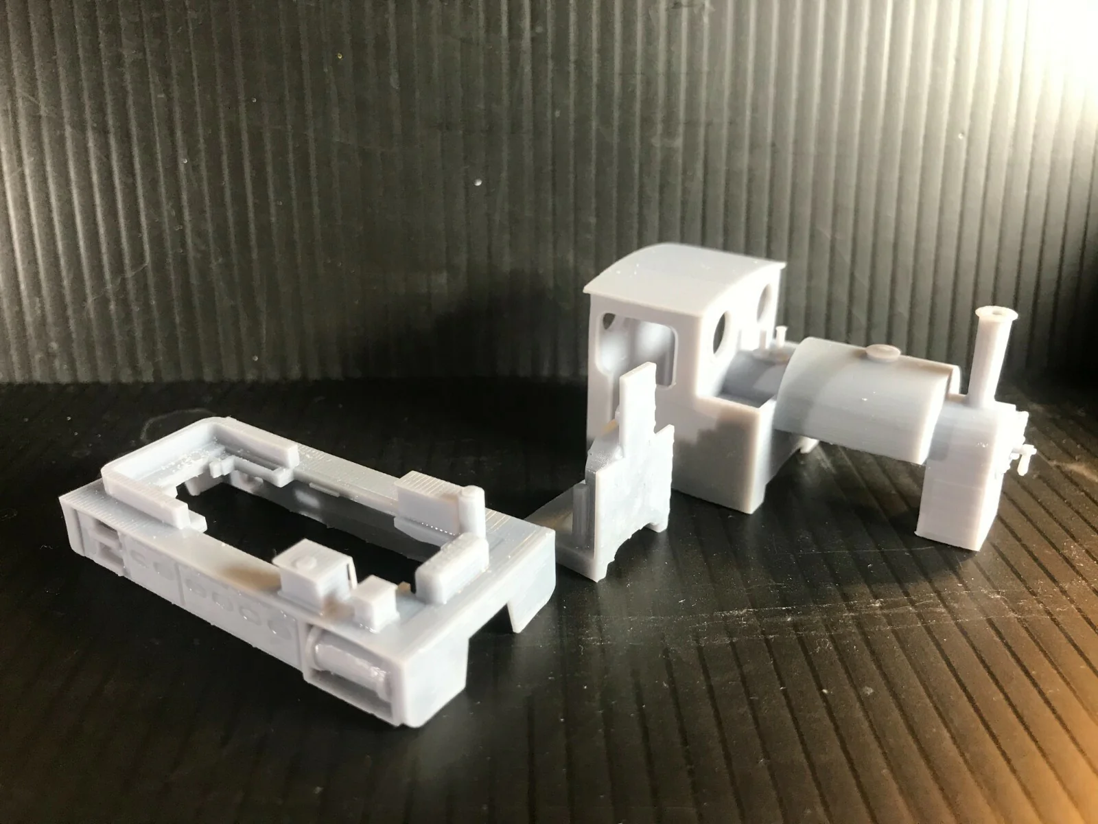 OO9/009 Saddle Tank Steam Narrow Gauge Locomotive to fit Kato chassis 11-109