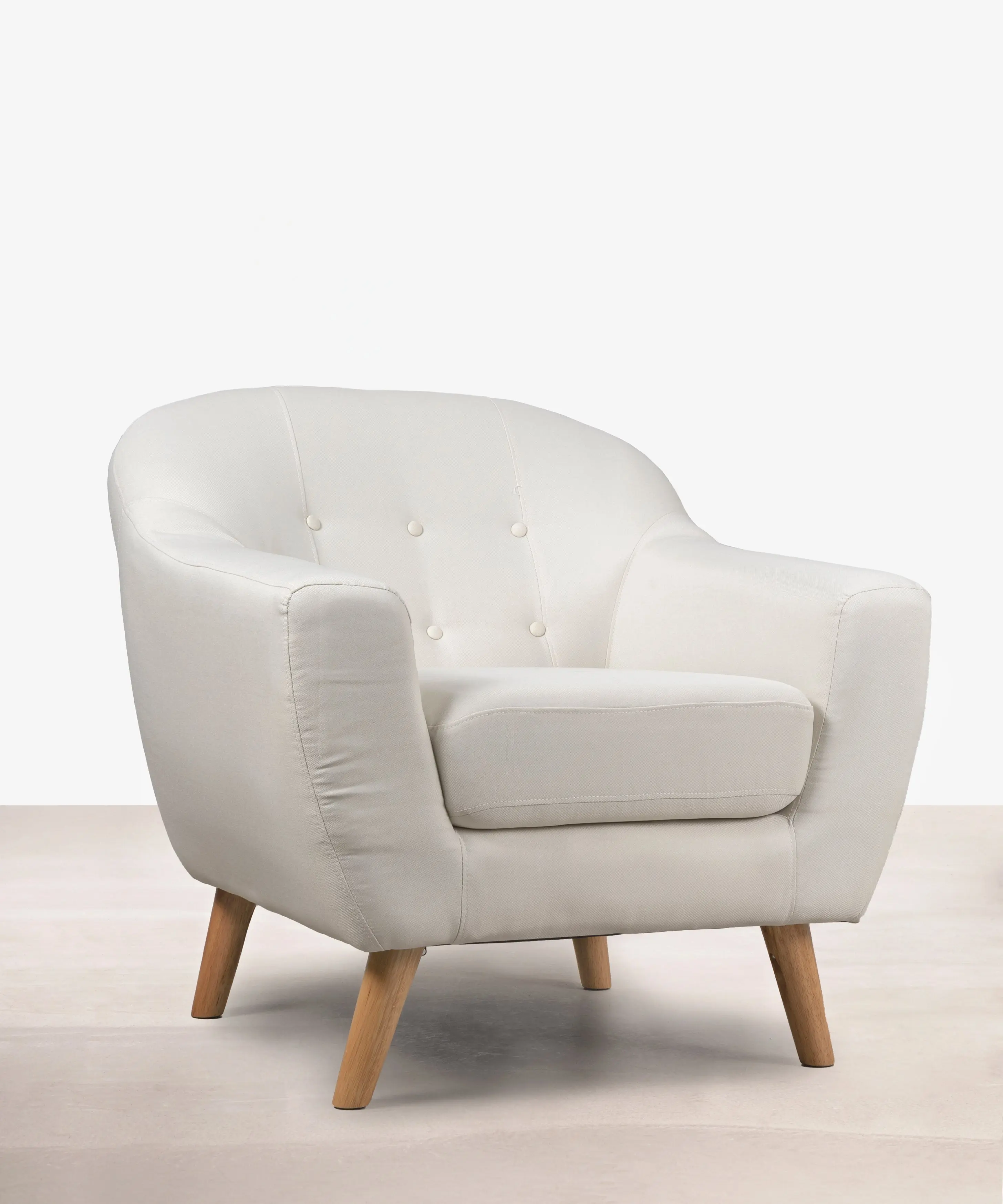 Sillón en Poliéster y Lino con Madera Skandic