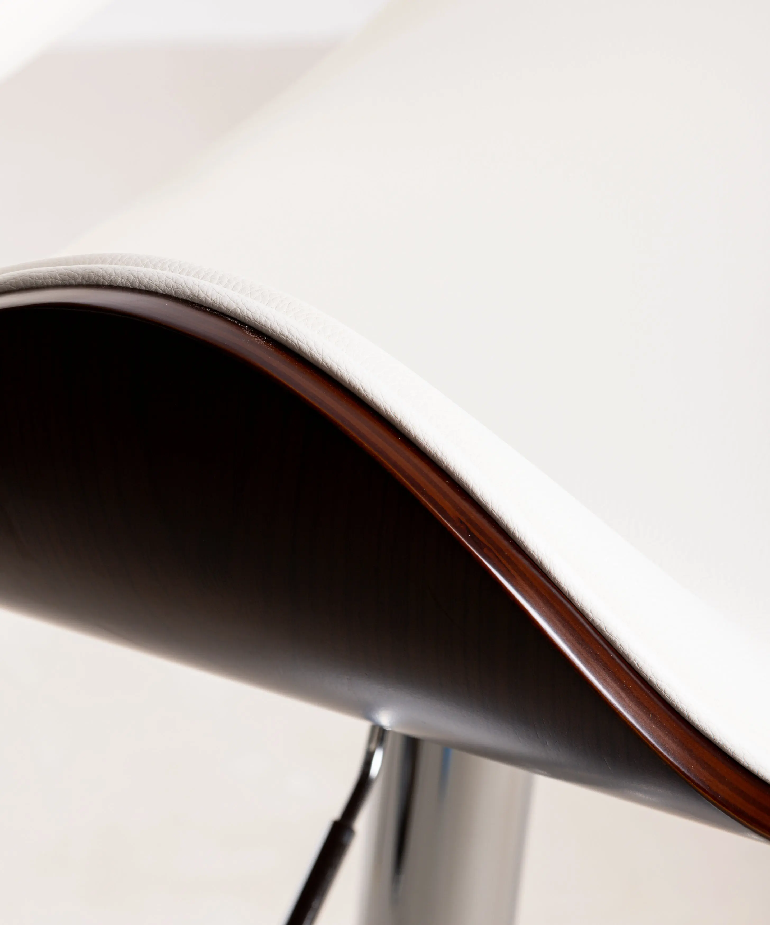 Taburete de Madera y Polipiel Regulable Shelley