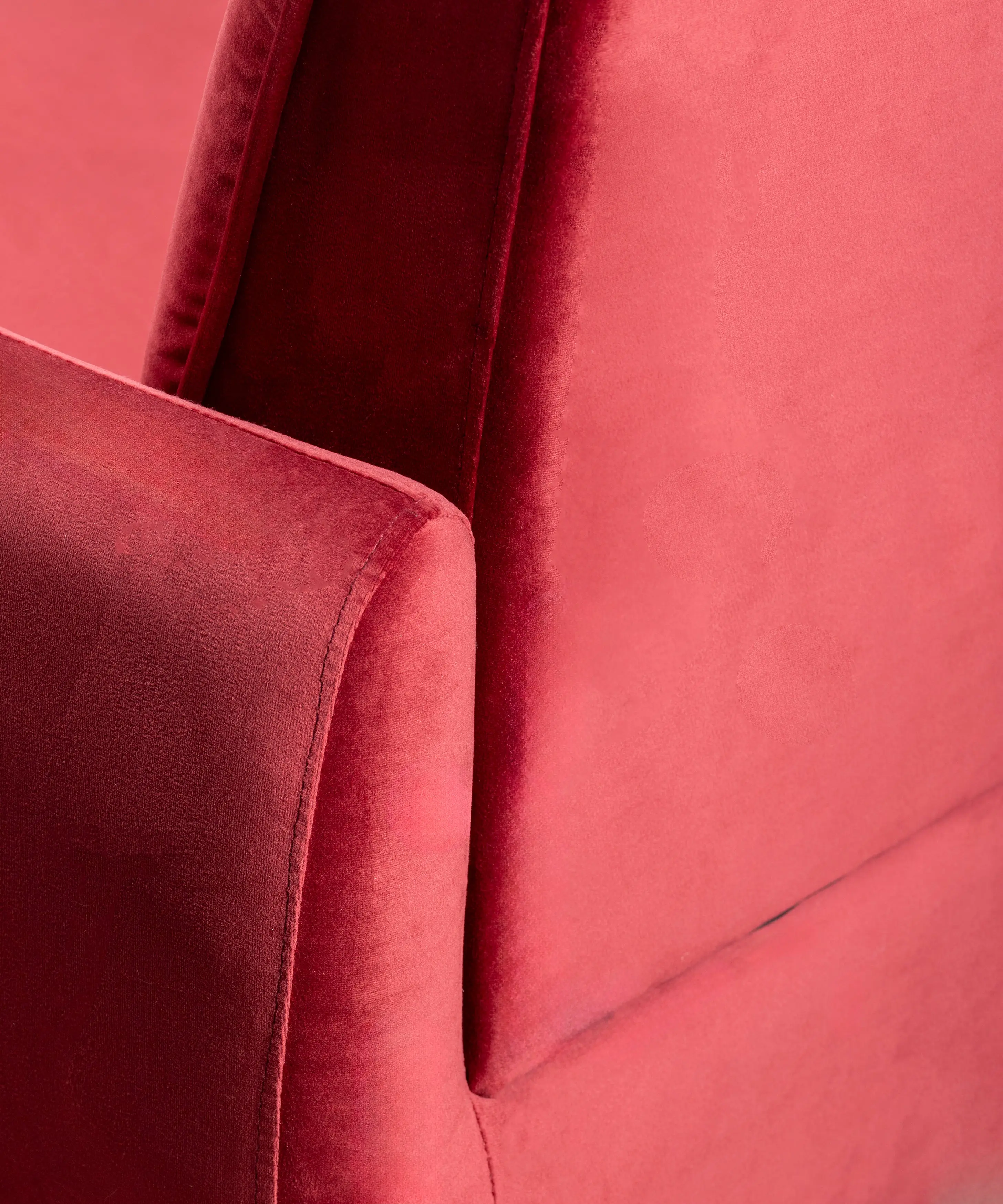 Sillón Tapizado en Terciopelo Margot