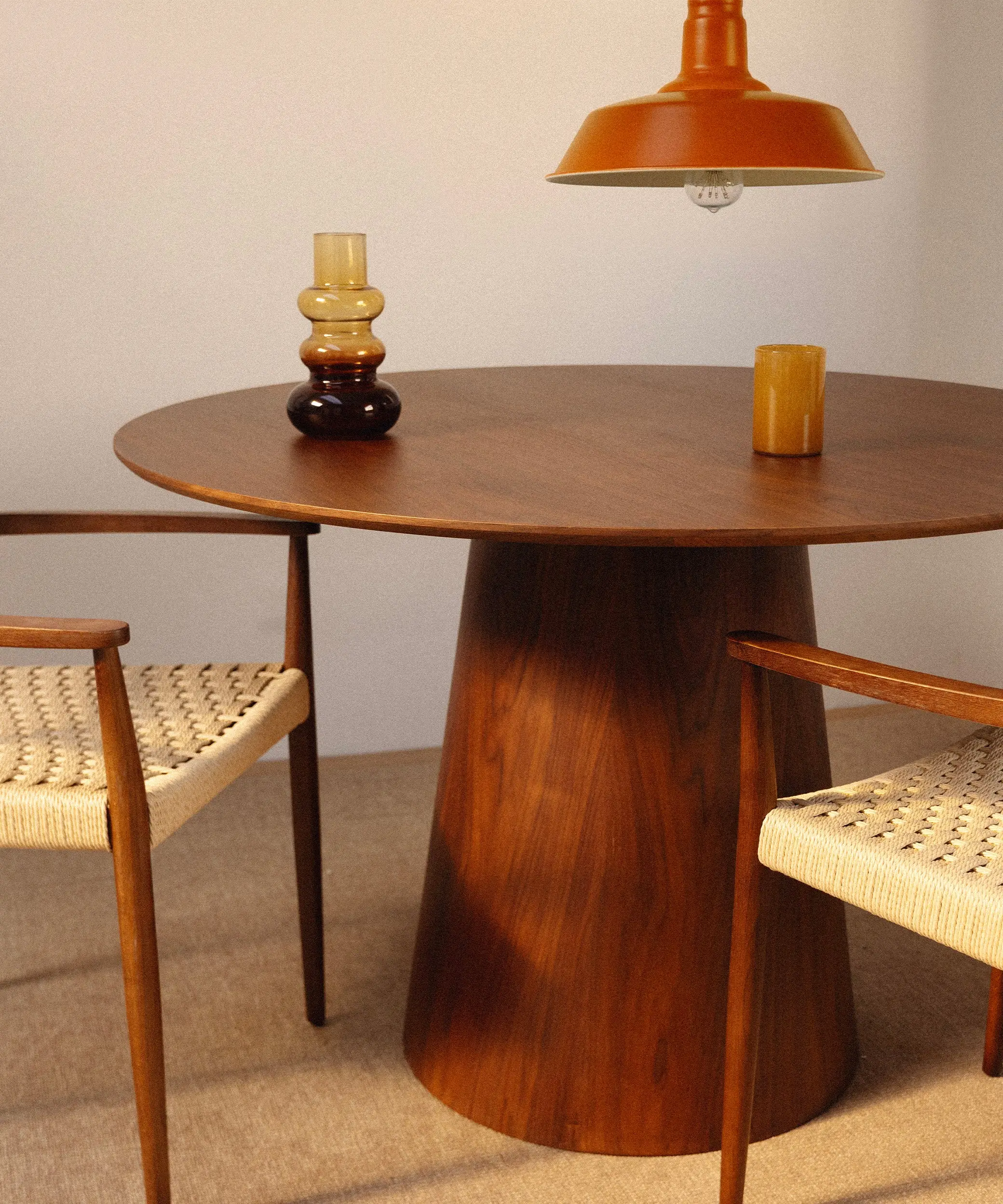 Mesa de Comedor Redonda en Madera Nelly (120 cm)