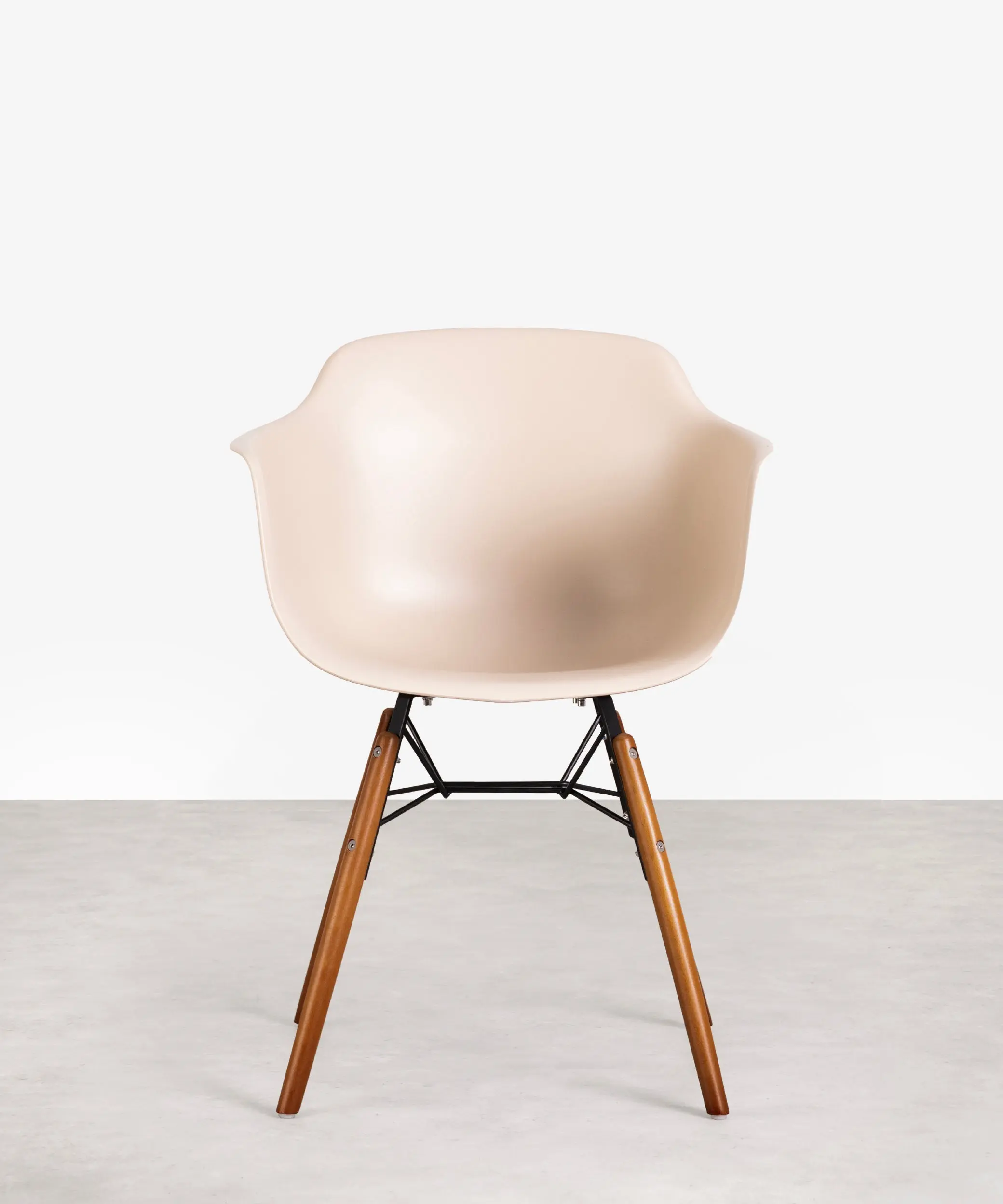 Silla de Polipropileno y Madera Elon Arms