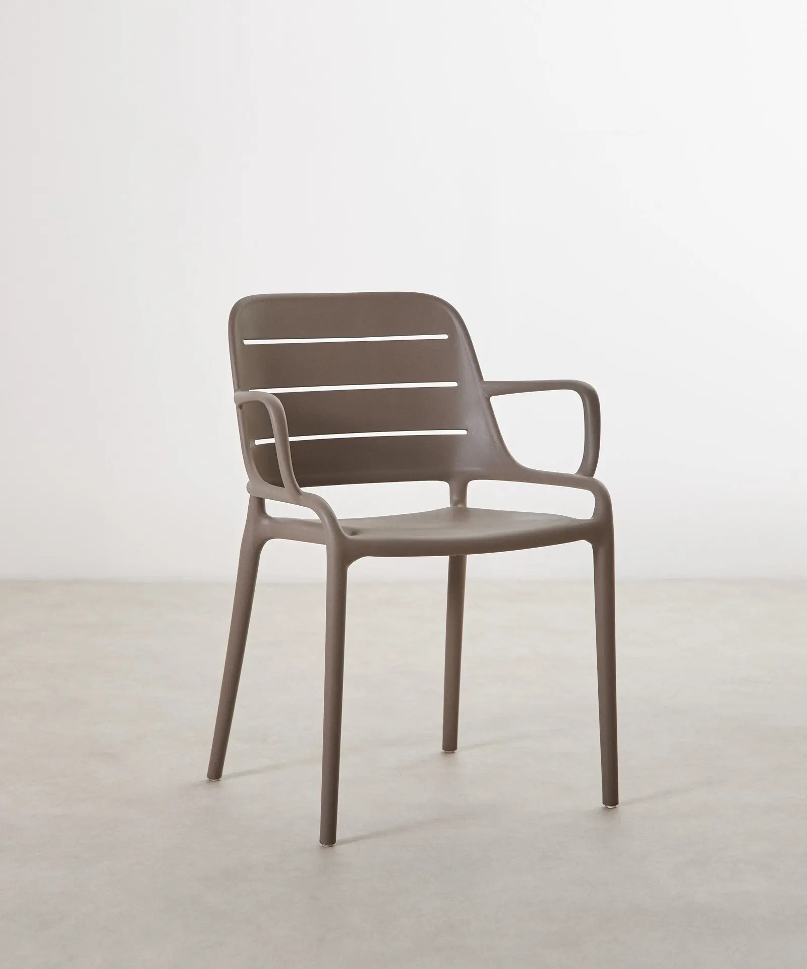 Silla de Polipropileno con Reposabrazos Mila