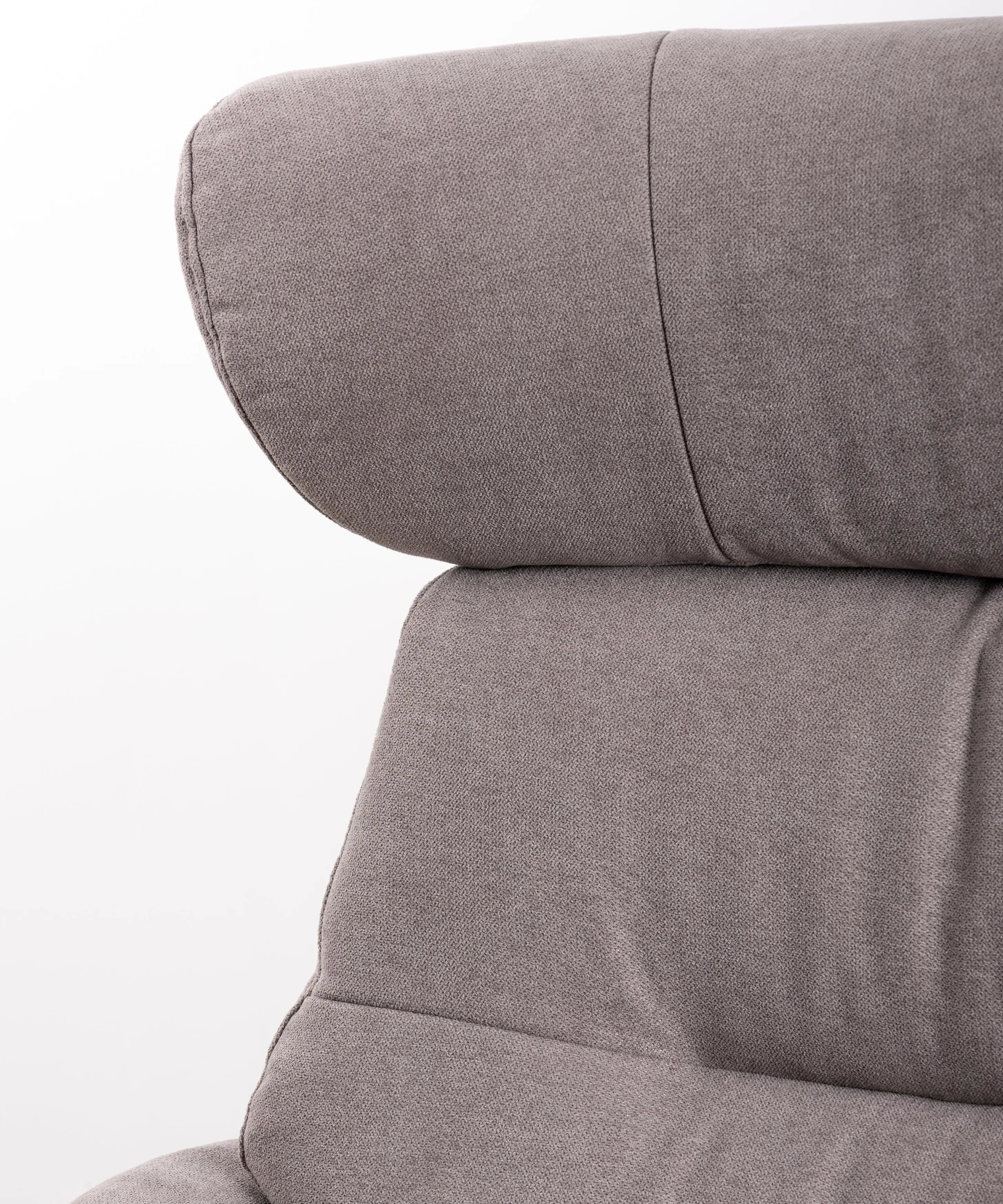 Sillón Reclinable en Madera y Tapizado con Reposapiés Osaka