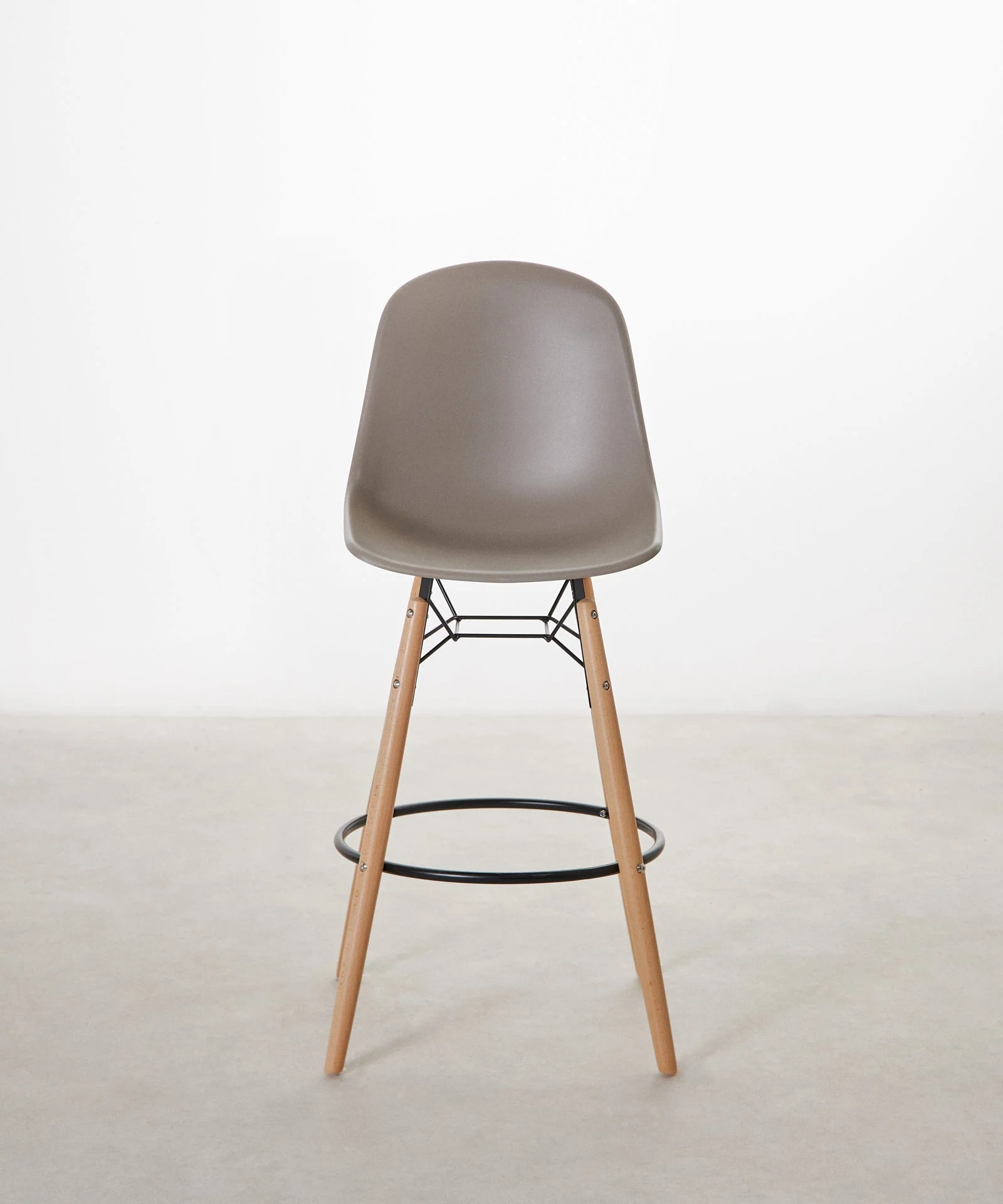 Taburete de Polipropileno y Madera Elon