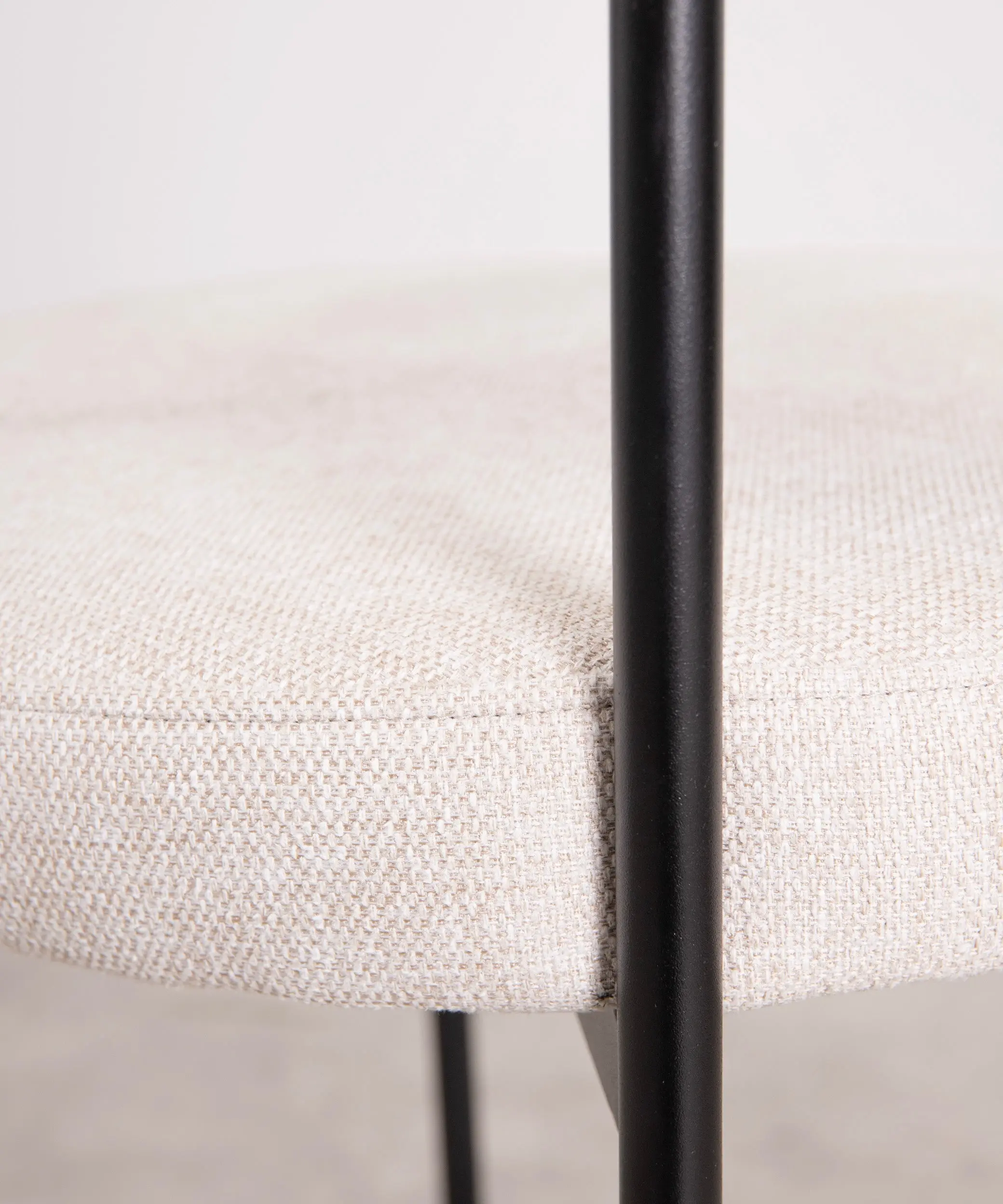 Silla de Comedor en Tela y Metal Alexia