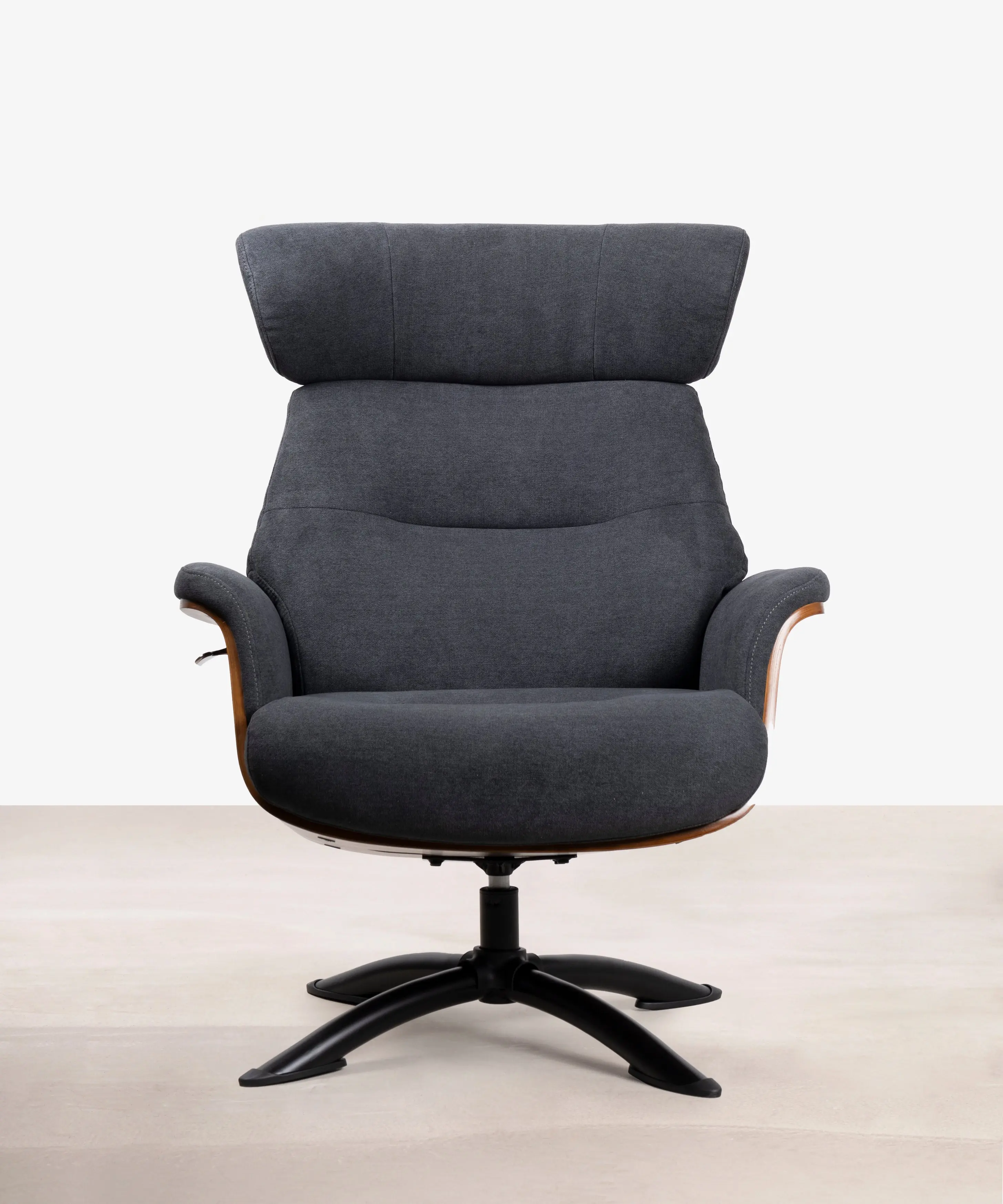 Sillón Reclinable en Madera y Tapizado con Reposapiés Osaka