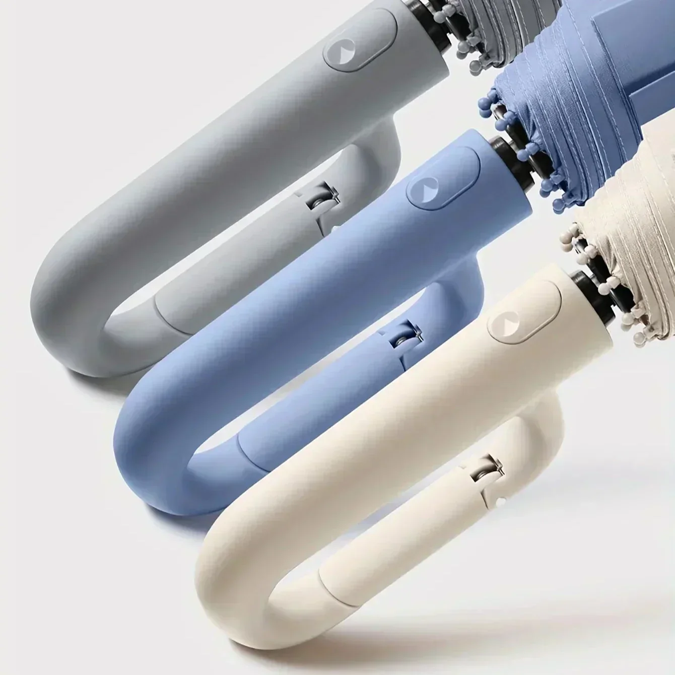 Paraguas compacto reforzado AeroShade con recubrimiento UPF50+