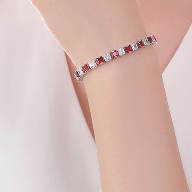 Pulsera de tenis de cadena AriaLuxe con acentos de circonia de alta calidad para un estilo elegante y brillante