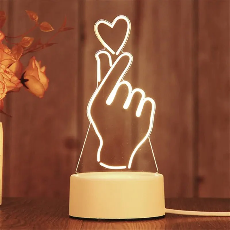 Lámpara de corazón acrílico LED AmoraGlow con base de madera maciza