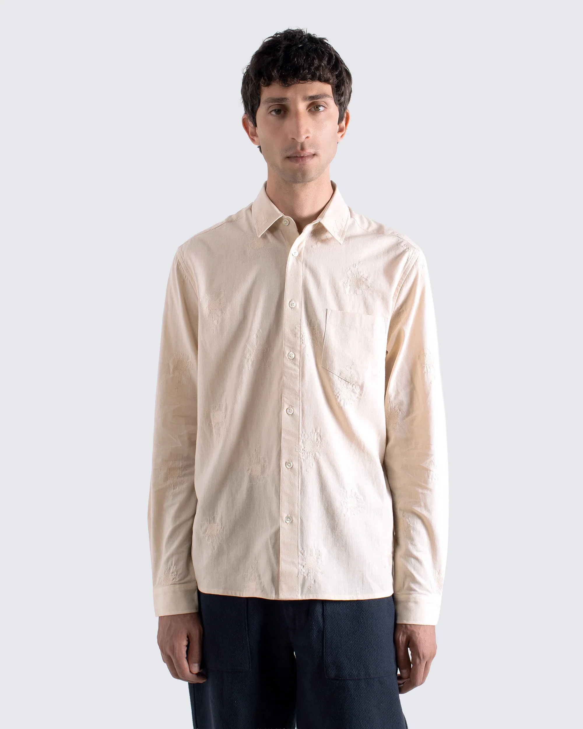 EMBROIDERED ABSTRACT FLOWER SHIRT