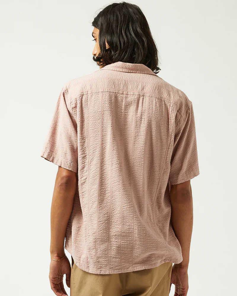 STRIPED SEERSUCKER SHIRT - PINK