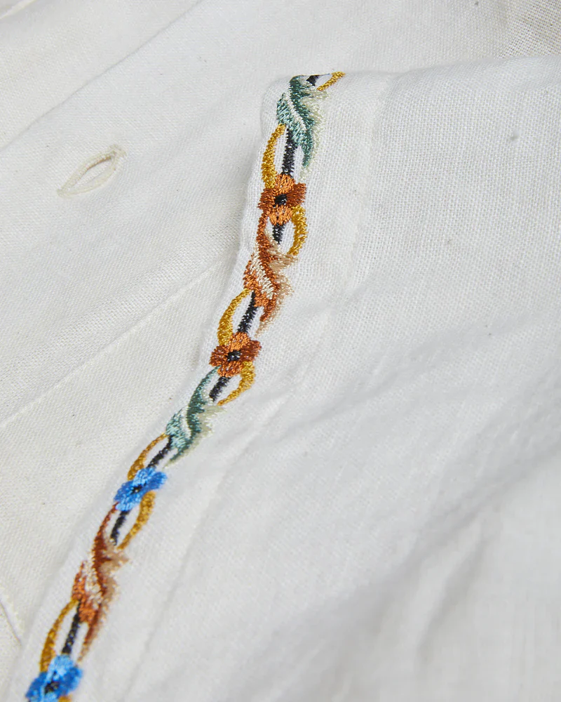 ROSE CHAIN EMBROIDERED SS SHIRT