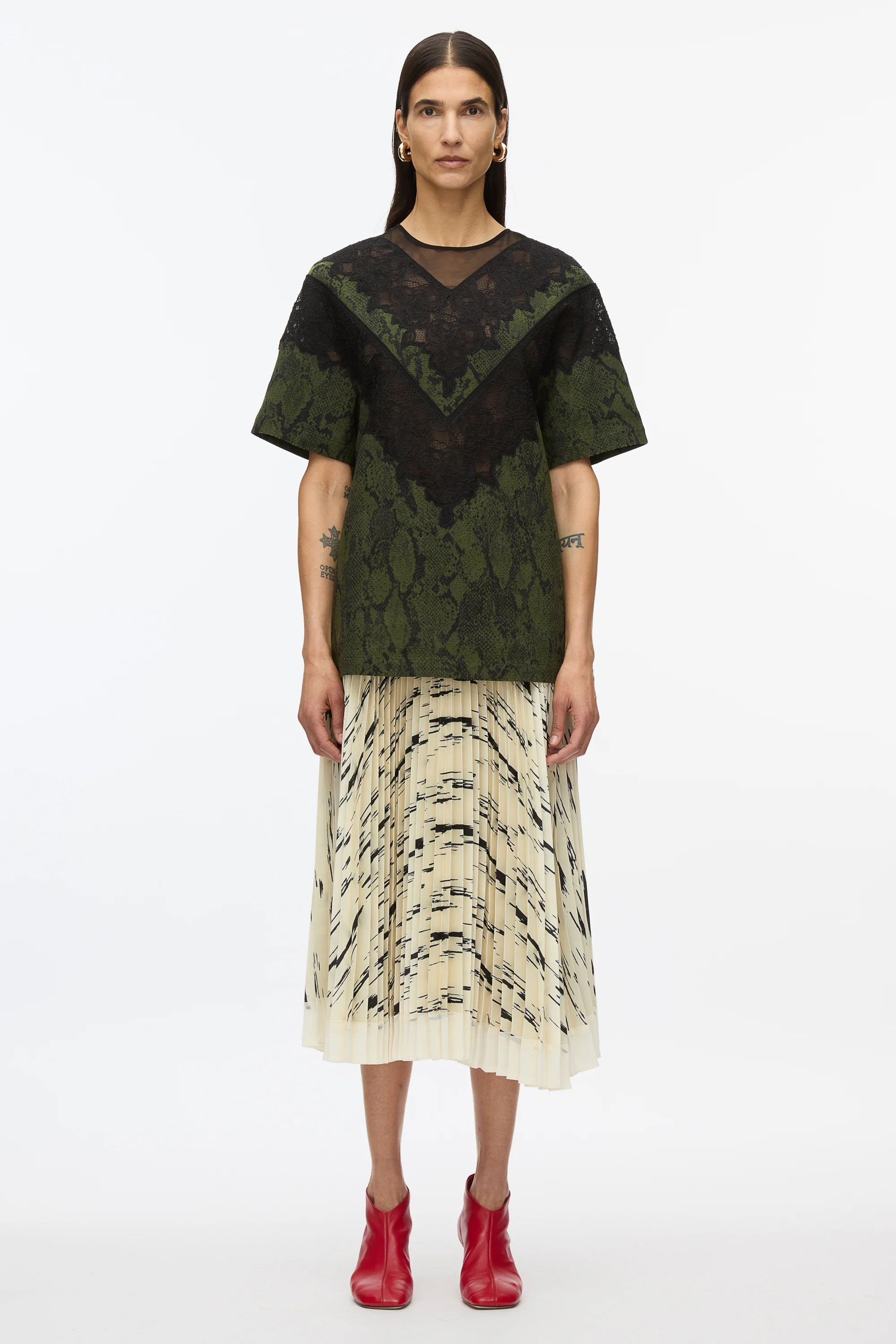 Snake Tee With Lace Inlay