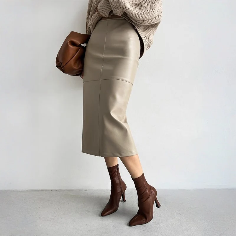 CREAM SLIM-FIT SKIRT