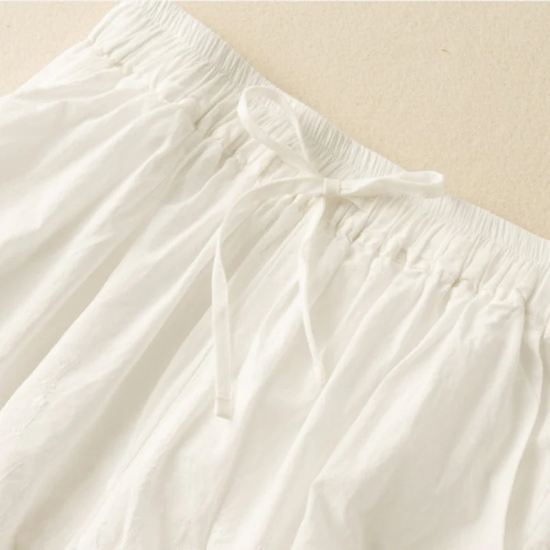 WITH LACE LINEN SHORTS