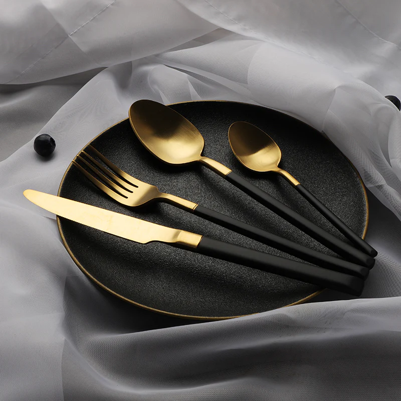 SET CUBERTERÍA 24 PIEZAS BISTRO GOLD