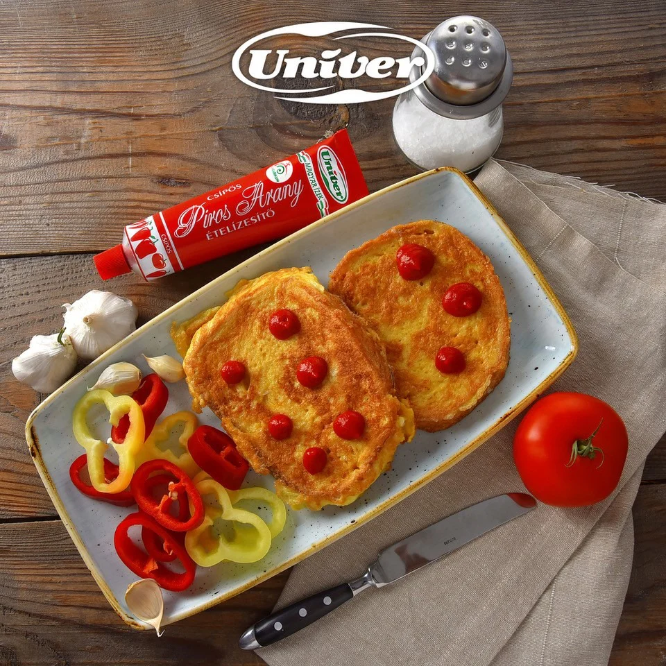 Piros Arany Hot Paprika Paste 240g