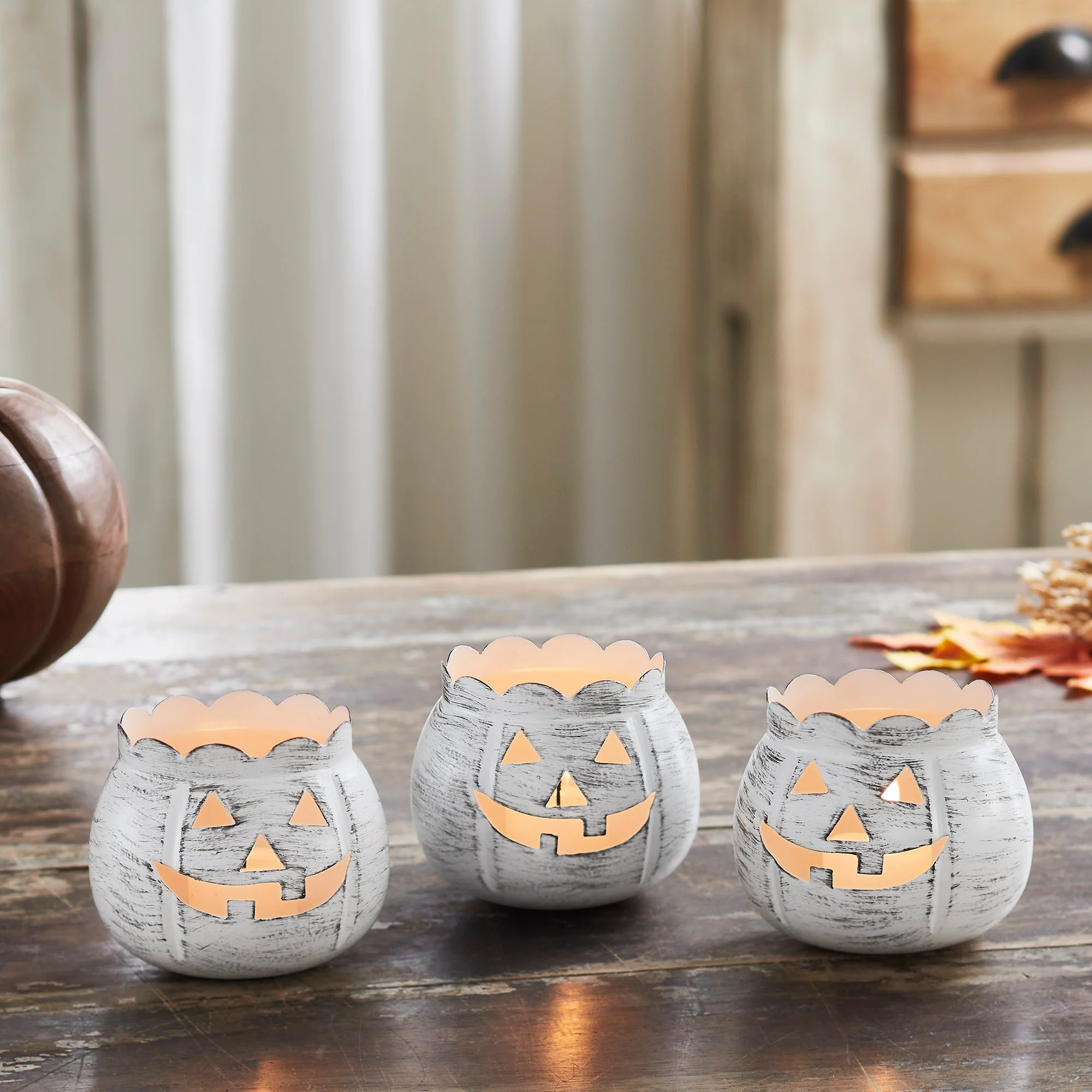 Jack-O-Lantern Candle Holder Antique White Set of 3 - 3x3.5x3.5