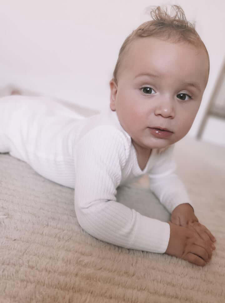 Basics Long Sleeve Bodysuit White Bundle